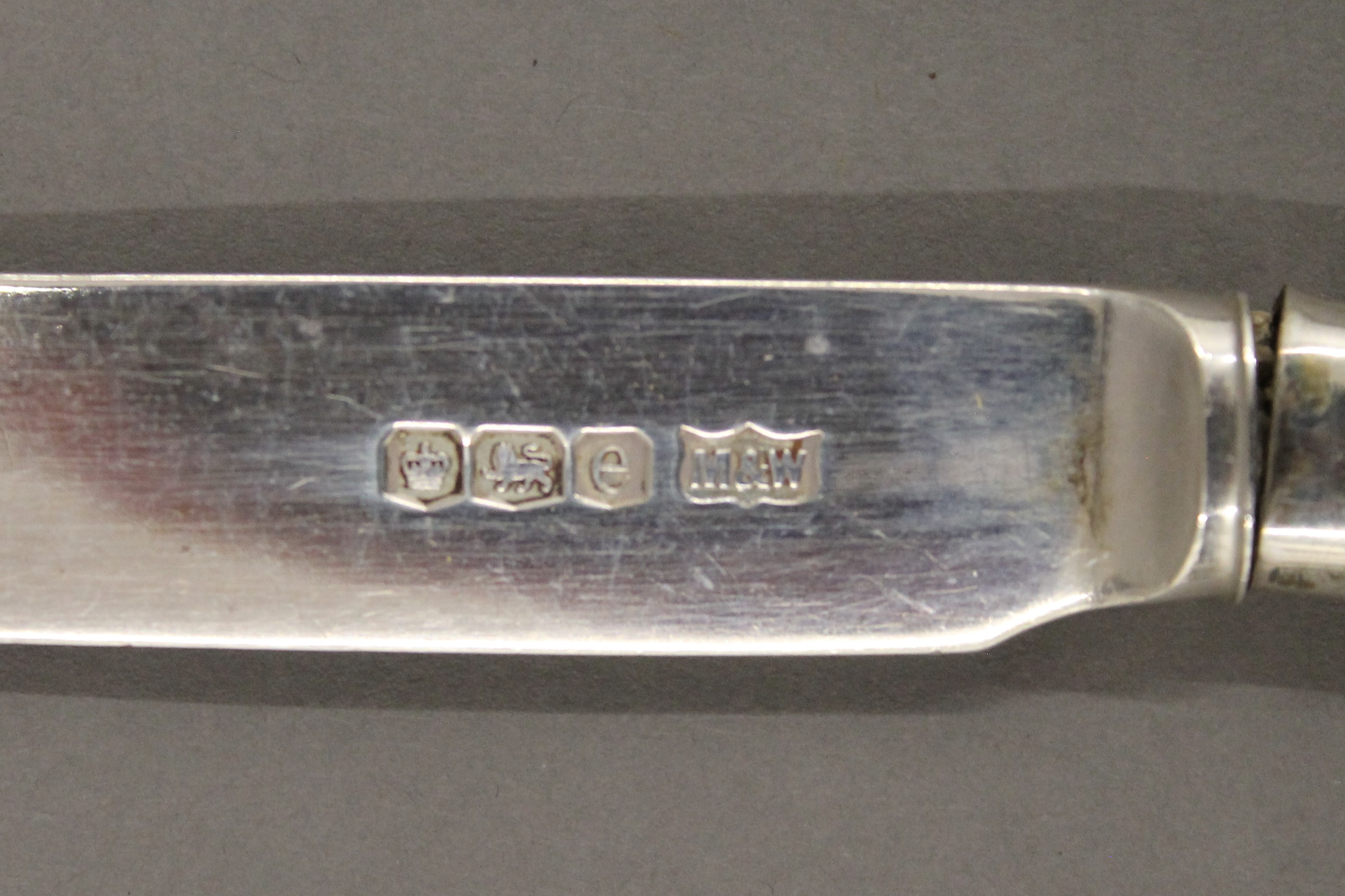 A cased set of mother-of-pearl and silver knives and forks. - Image 9 of 9