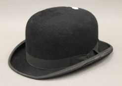 A Lincoln Bennett & Co bowler hat. Approx size 7.25.