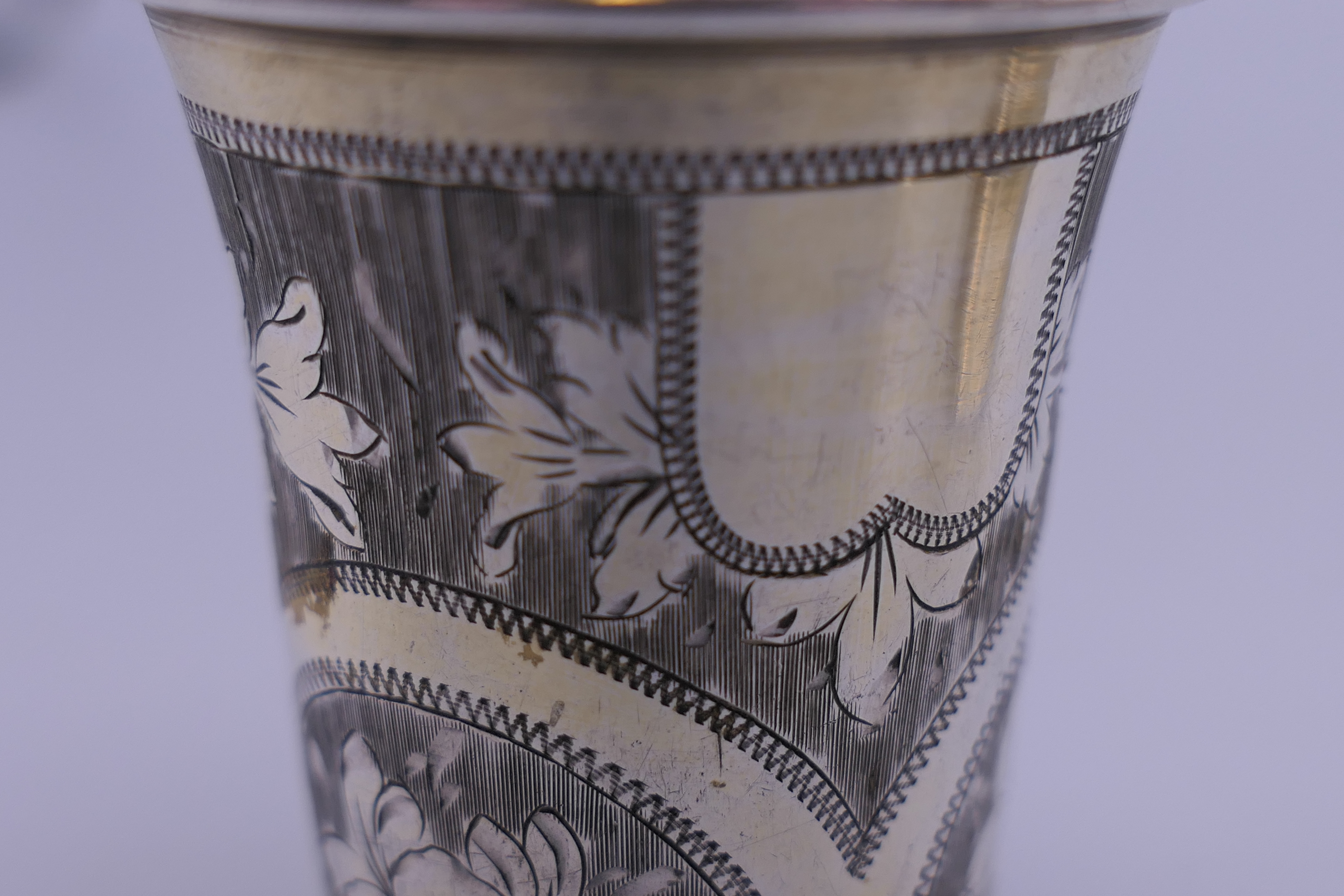 A set of six Russian silver gilt beakers. Each 5 cm high. - Image 8 of 8
