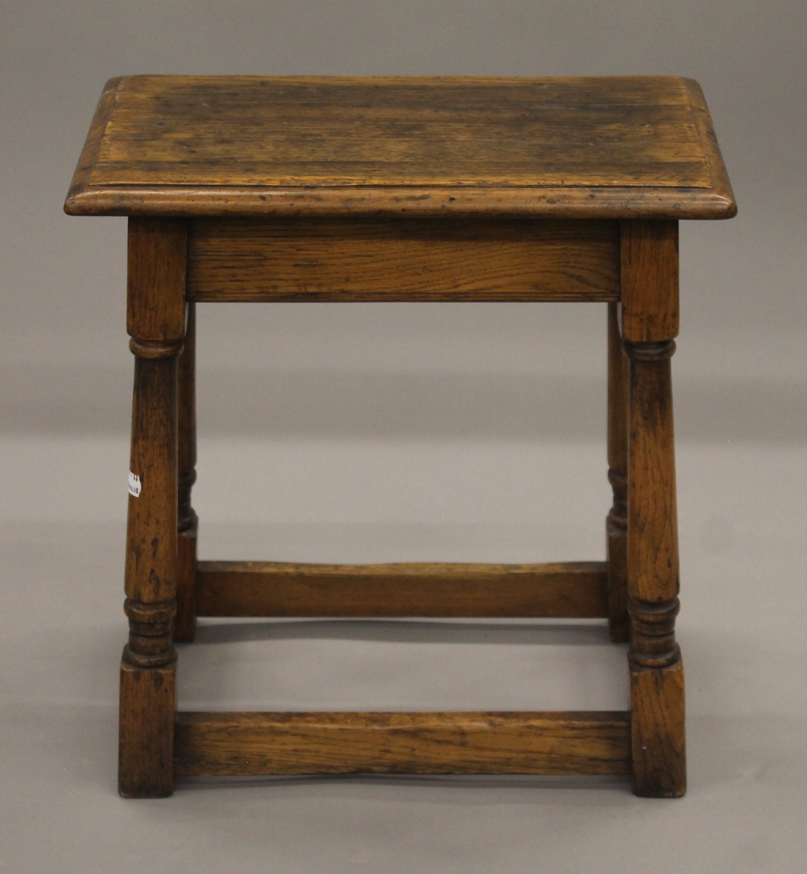 Two oak joint stools. The largest 46 cm long. - Image 3 of 4