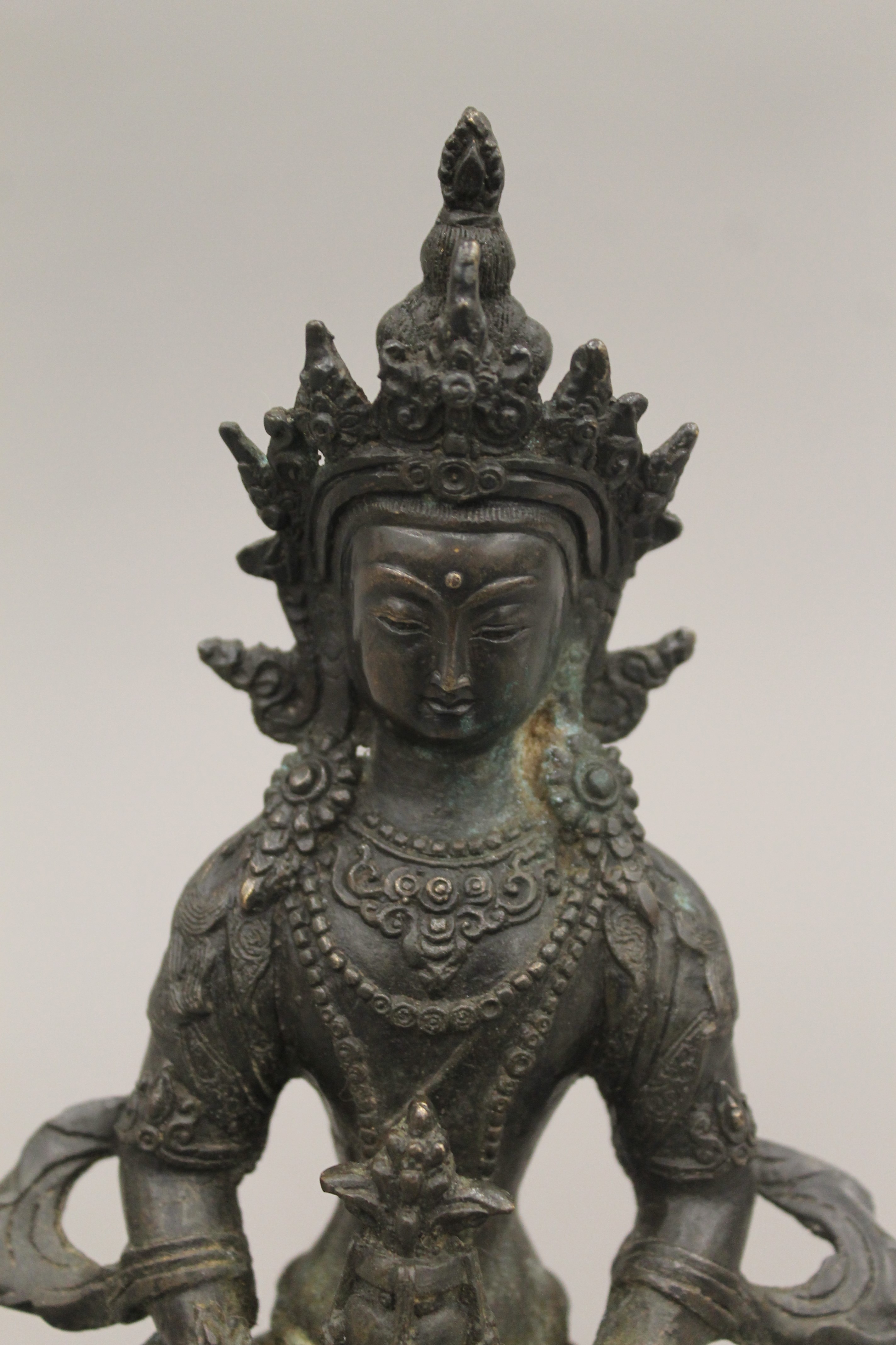 A bronze model of Buddha. 20 cm high. - Image 3 of 4