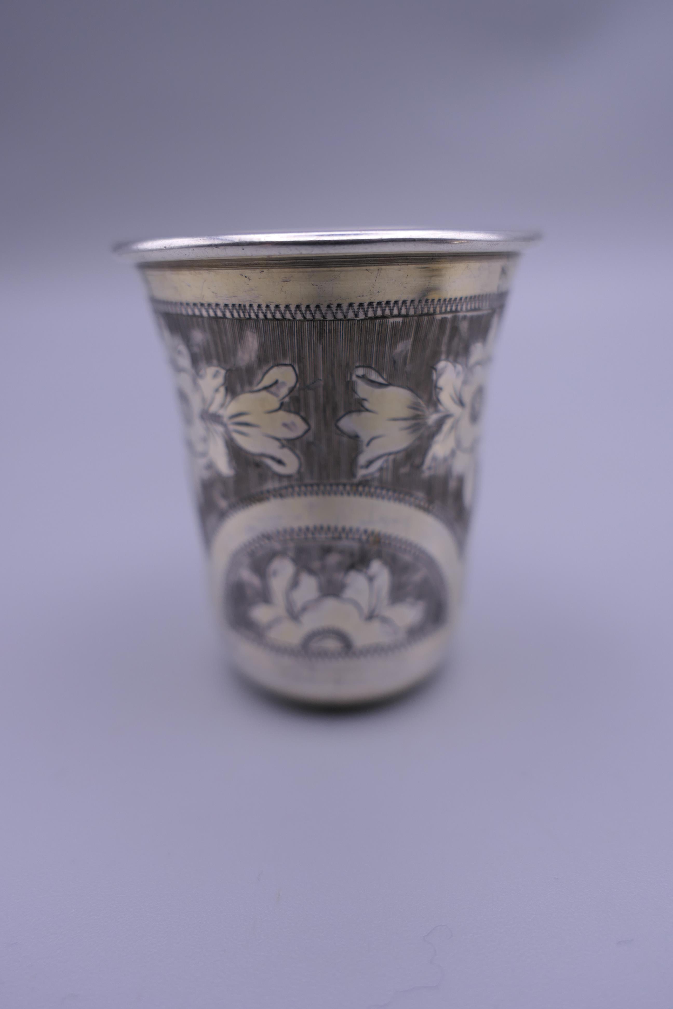 A set of six Russian silver gilt beakers. Each 5 cm high. - Image 4 of 8