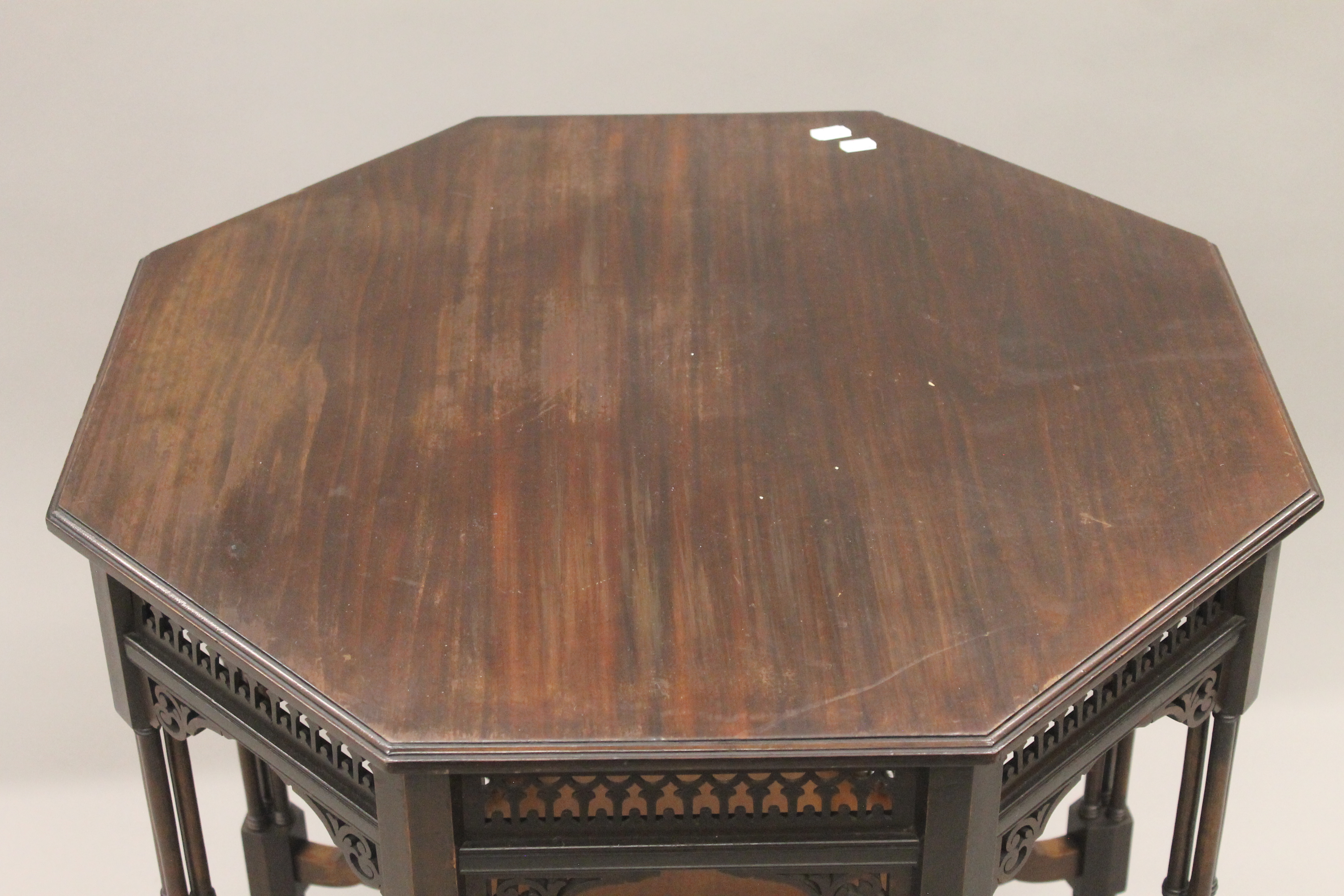 An Edwardian mahogany octagonal centre table. 70 cm wide. - Image 3 of 4