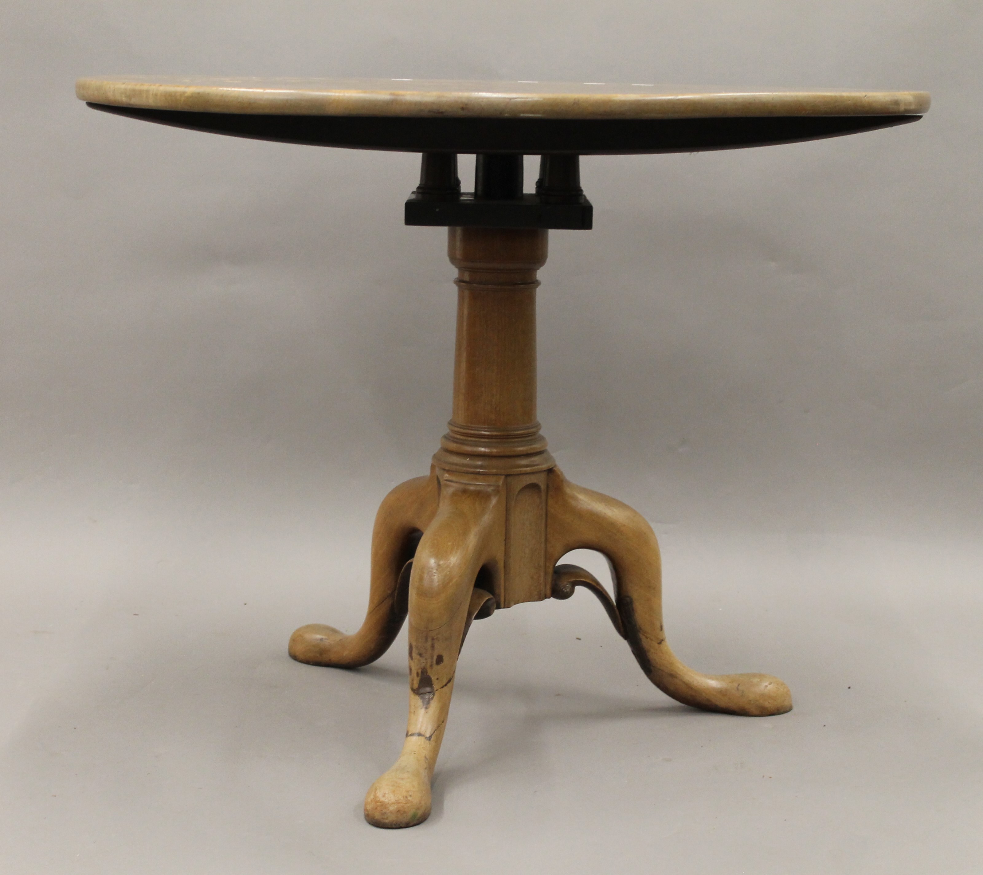 A George III mahogany birdcage tilt top tripod table. 92 cm diameter. - Image 2 of 13