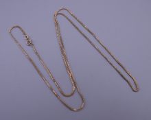 A small 9 ct gold chain. 3.2 grammes.