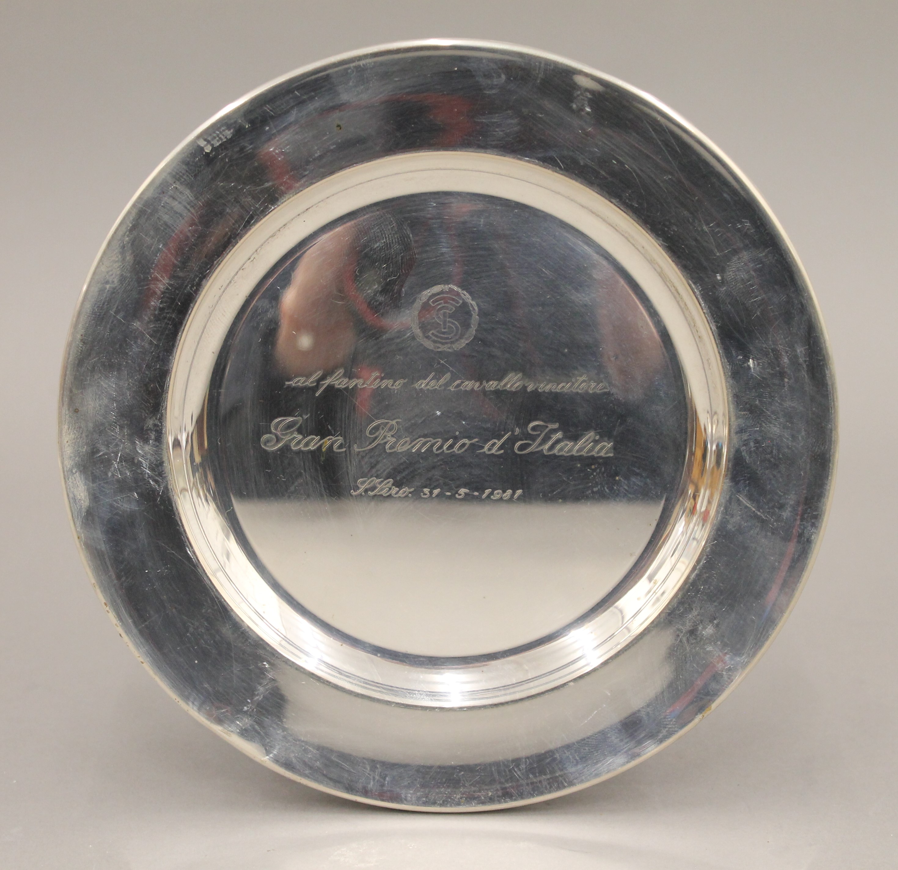 Six Lester Piggott Horse Racing trophy plates. The largest 23 cm diameter. - Image 3 of 7