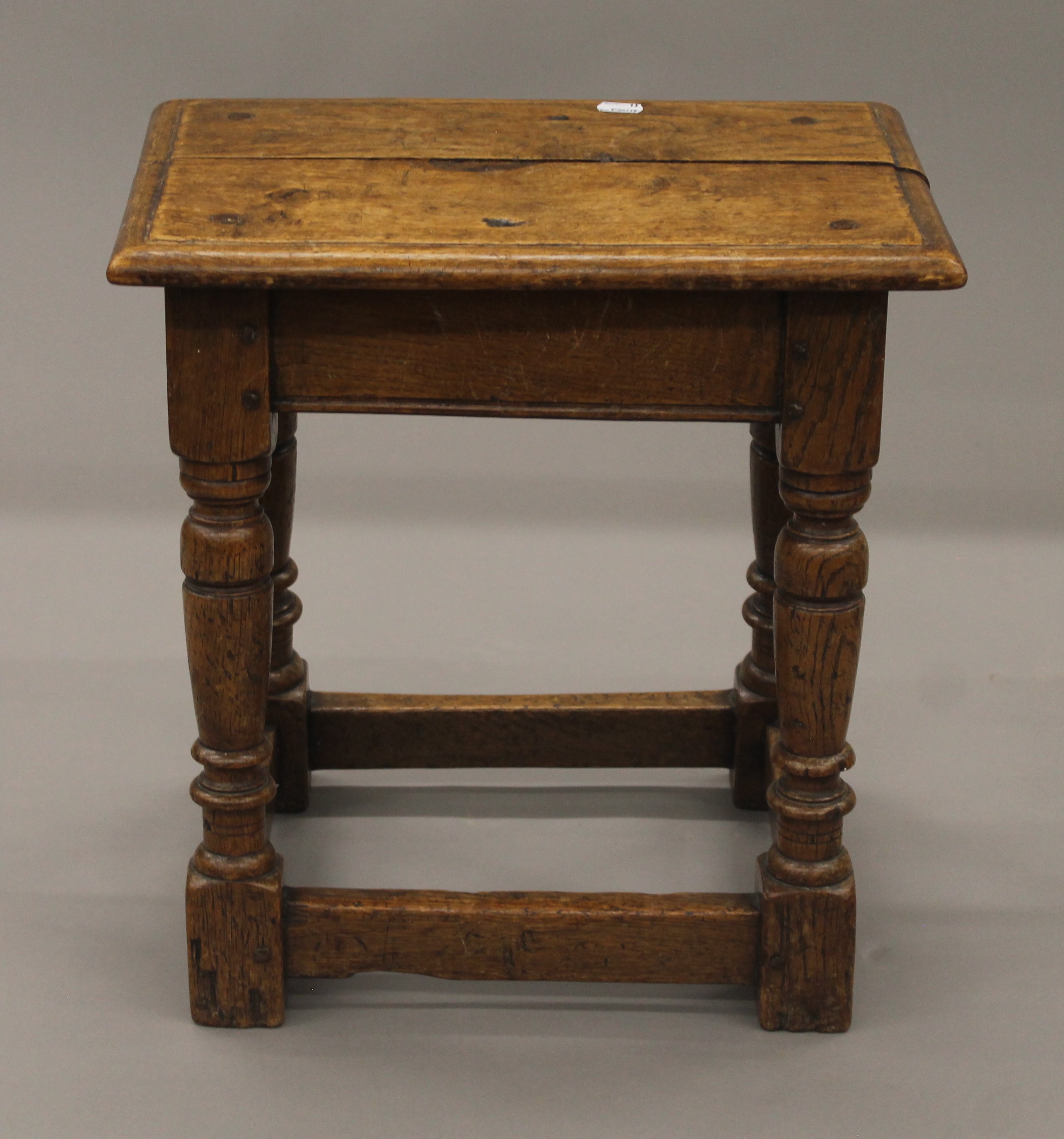 Two oak joint stools. The largest 46 cm long. - Image 2 of 4