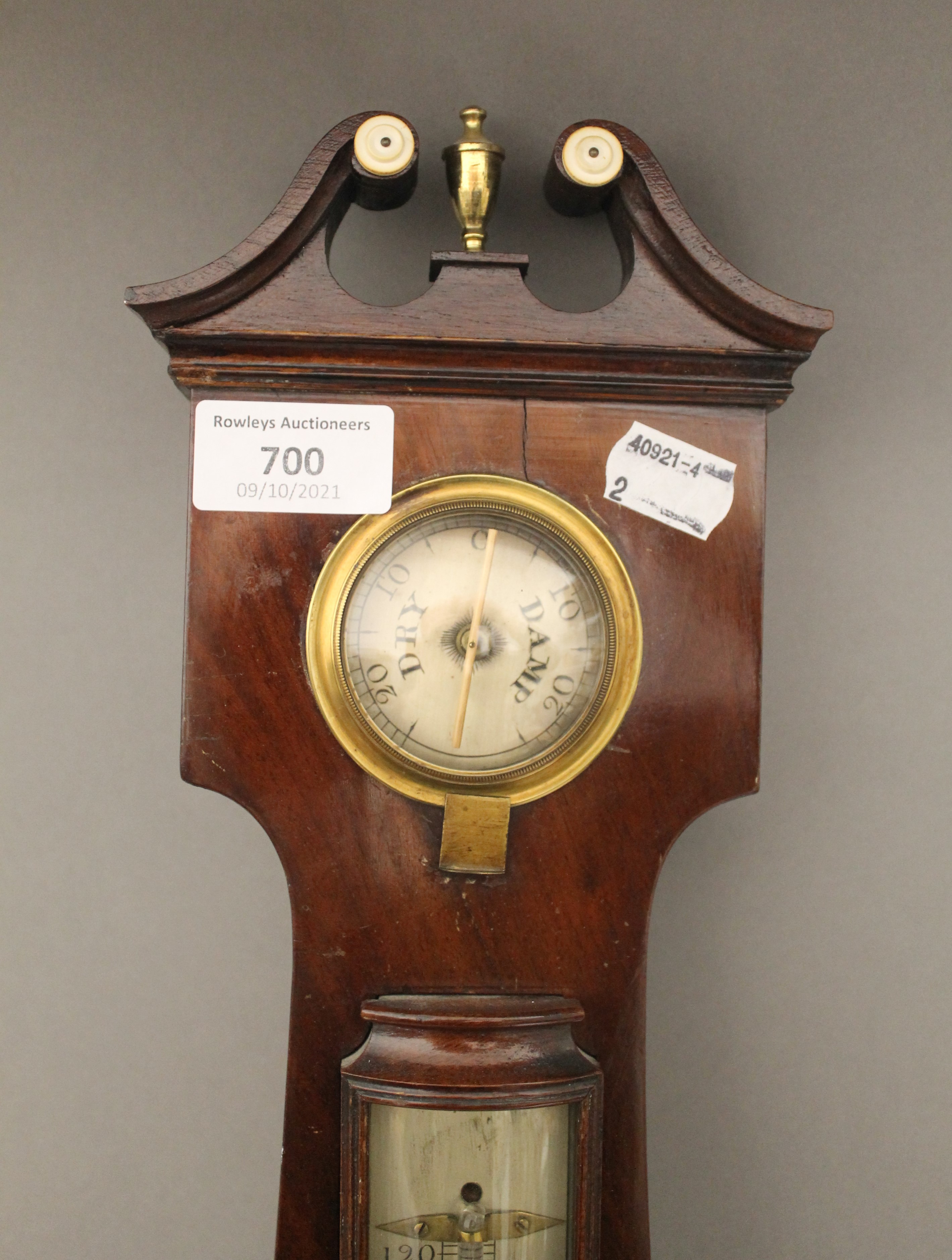 A 19th century mahogany banjo barometer. 100 cm high. - Image 2 of 5