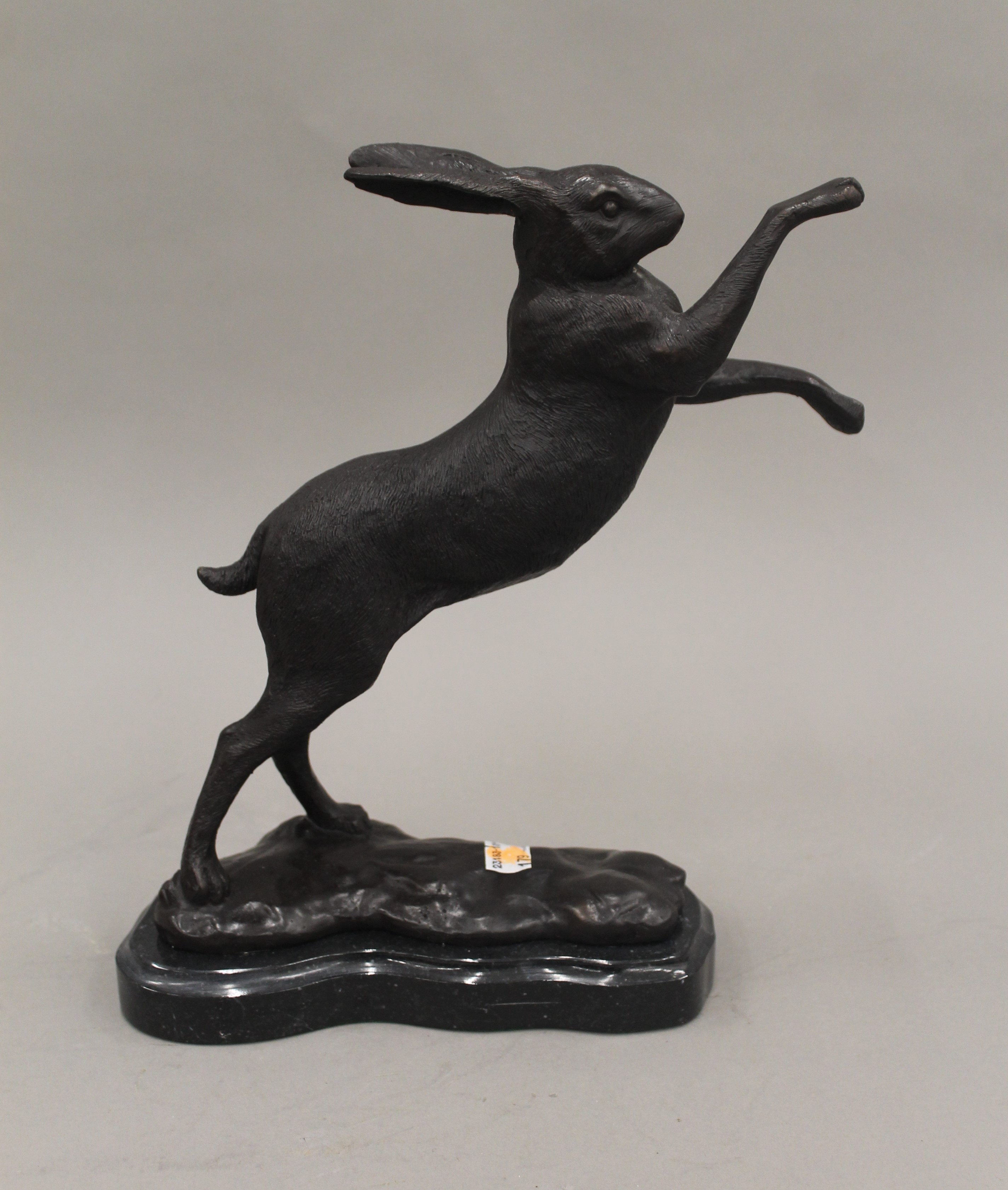 A pair of bronze boxing hares. 29 cm high. - Image 3 of 3