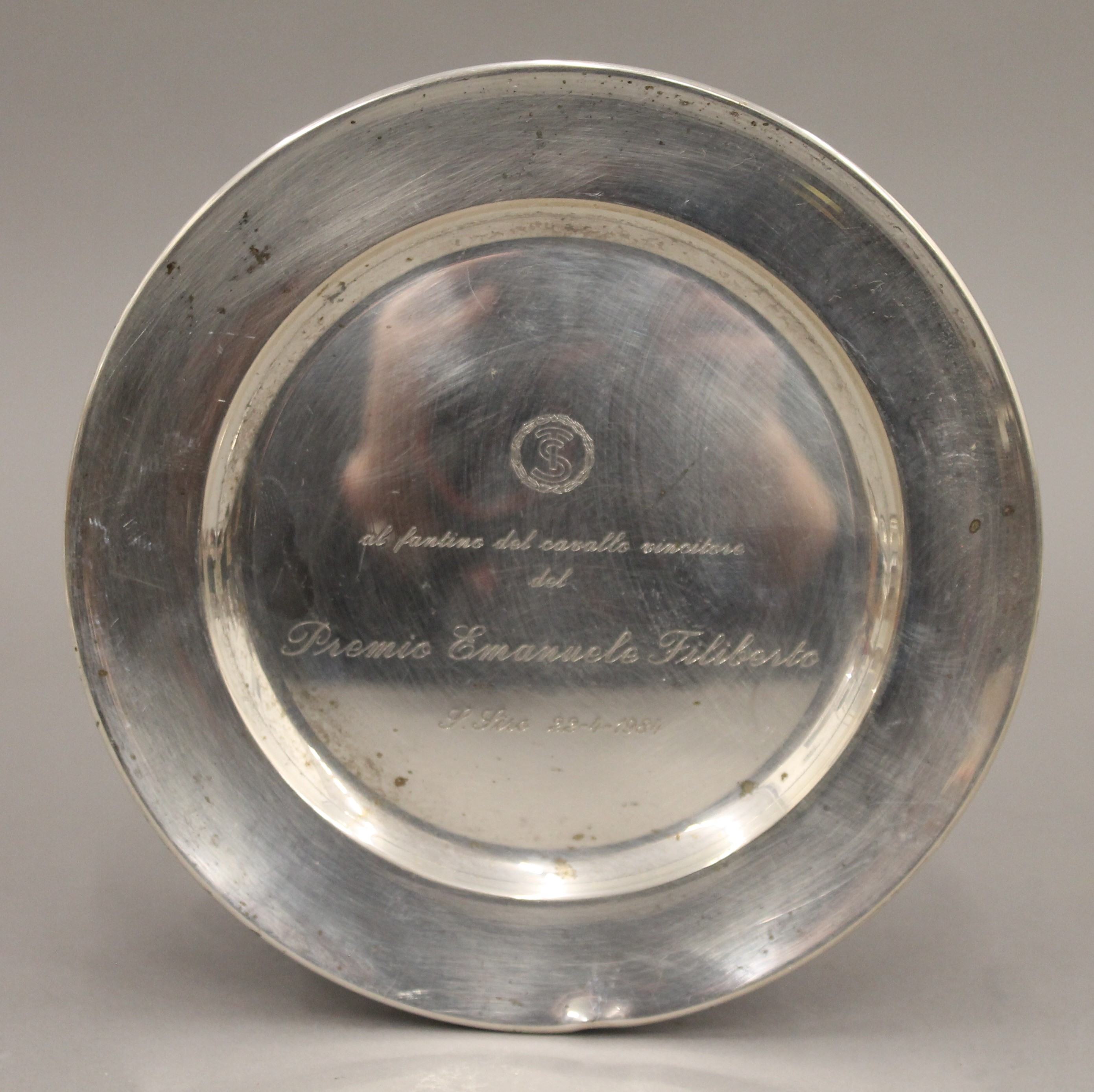 Six Lester Piggott Horse Racing trophy plates. The largest 23 cm diameter. - Image 5 of 7