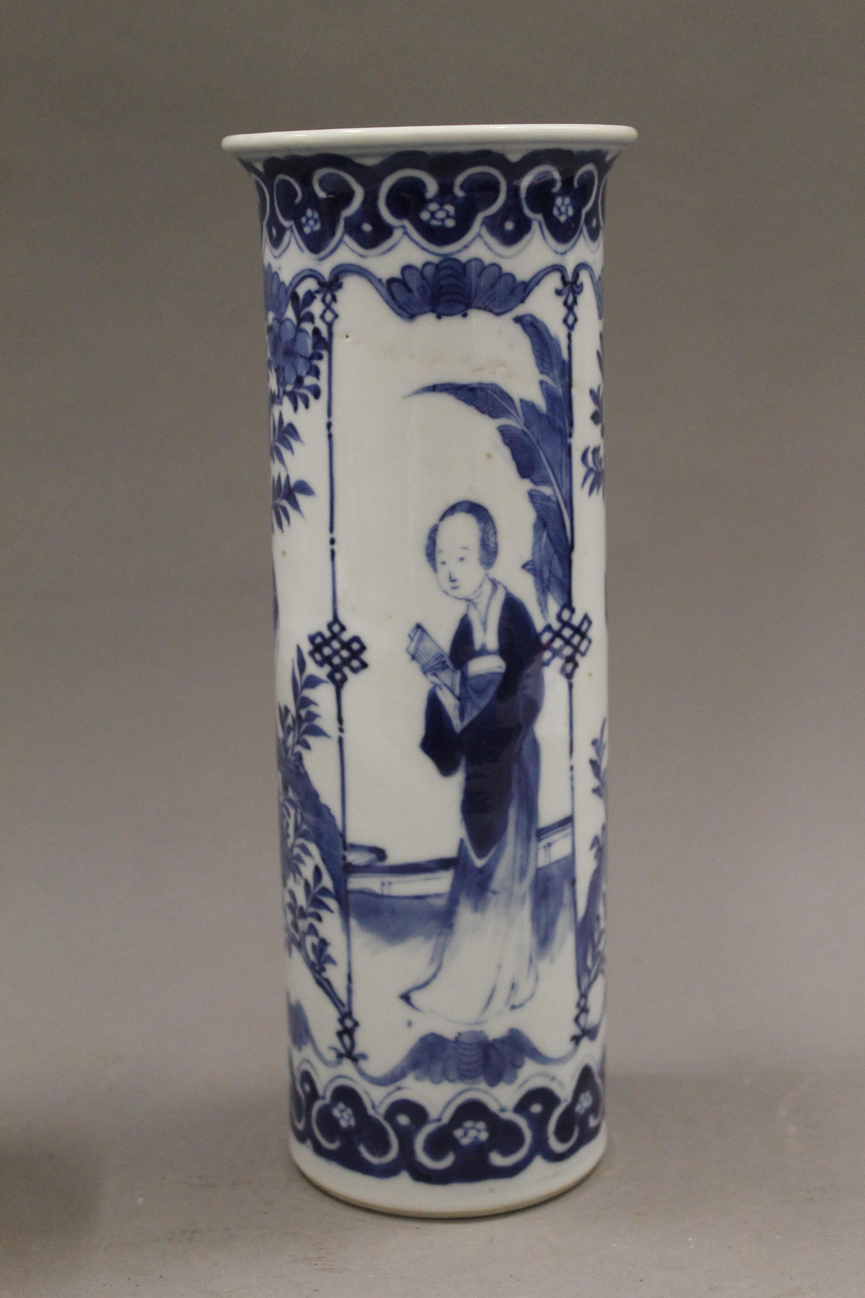 A pair of 19th century Chinese blue and white porcelain vases, - Image 2 of 5