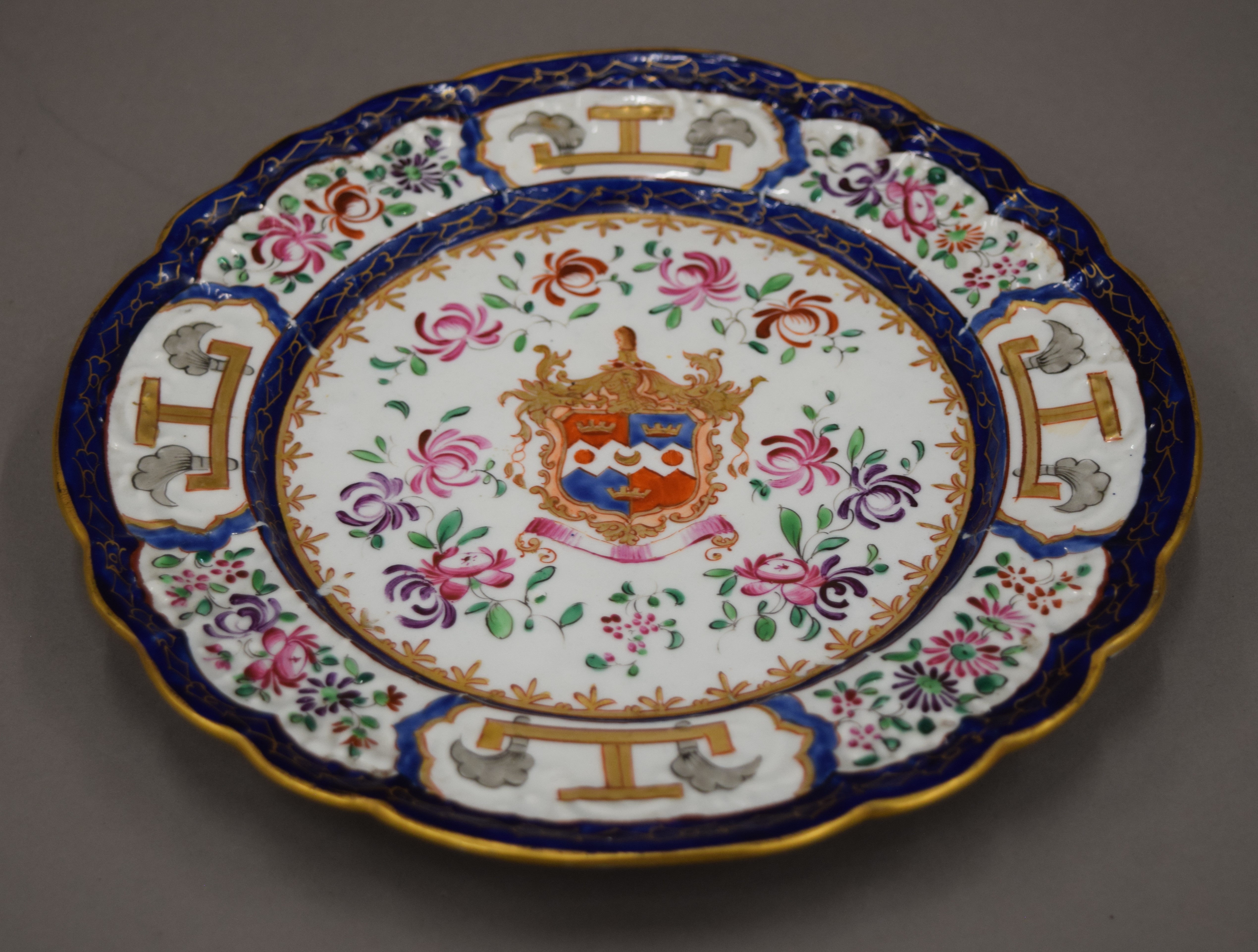 Twenty 19th century Armorially decorated porcelain plates. The larger each 24 cm diameter. - Image 2 of 7