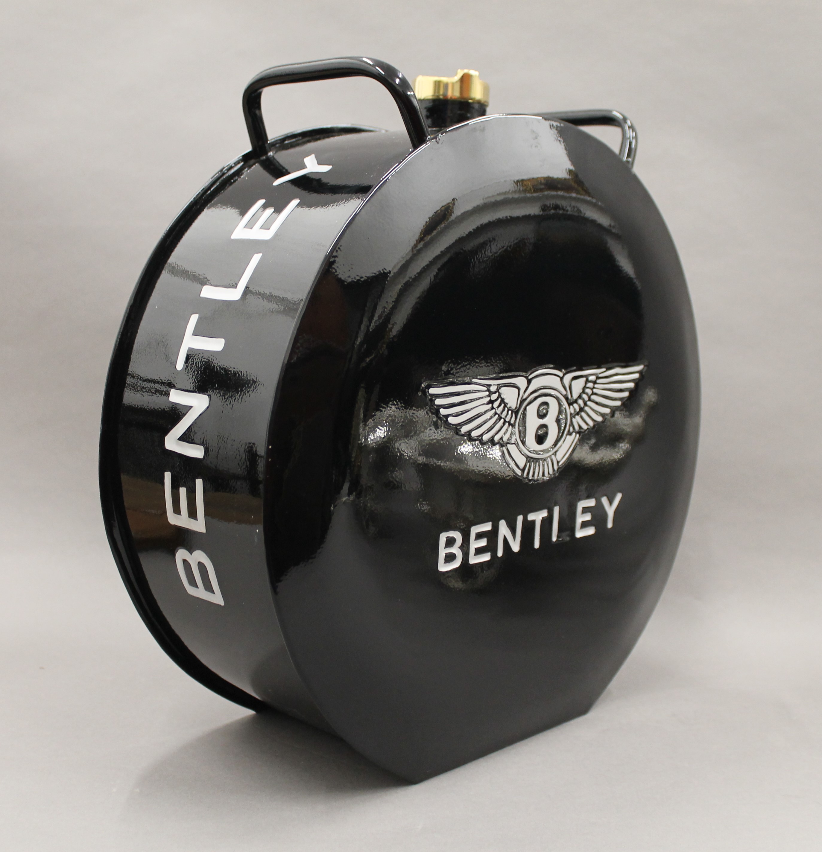 An oil can inscribed Bentley. 37 cm high. - Image 2 of 3