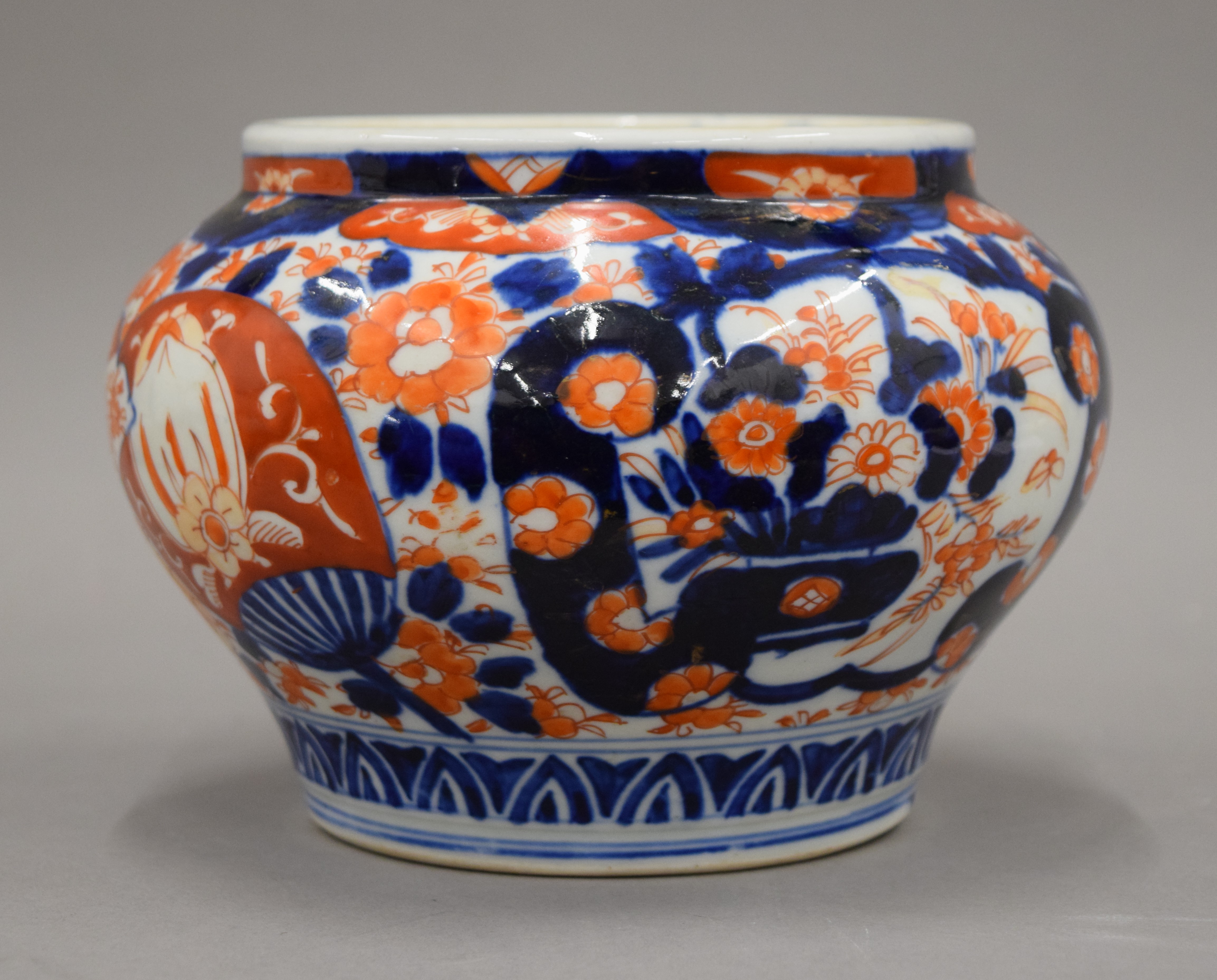 A late 19th century Japanese Imari jardiniere. 13 cm high. - Image 2 of 5