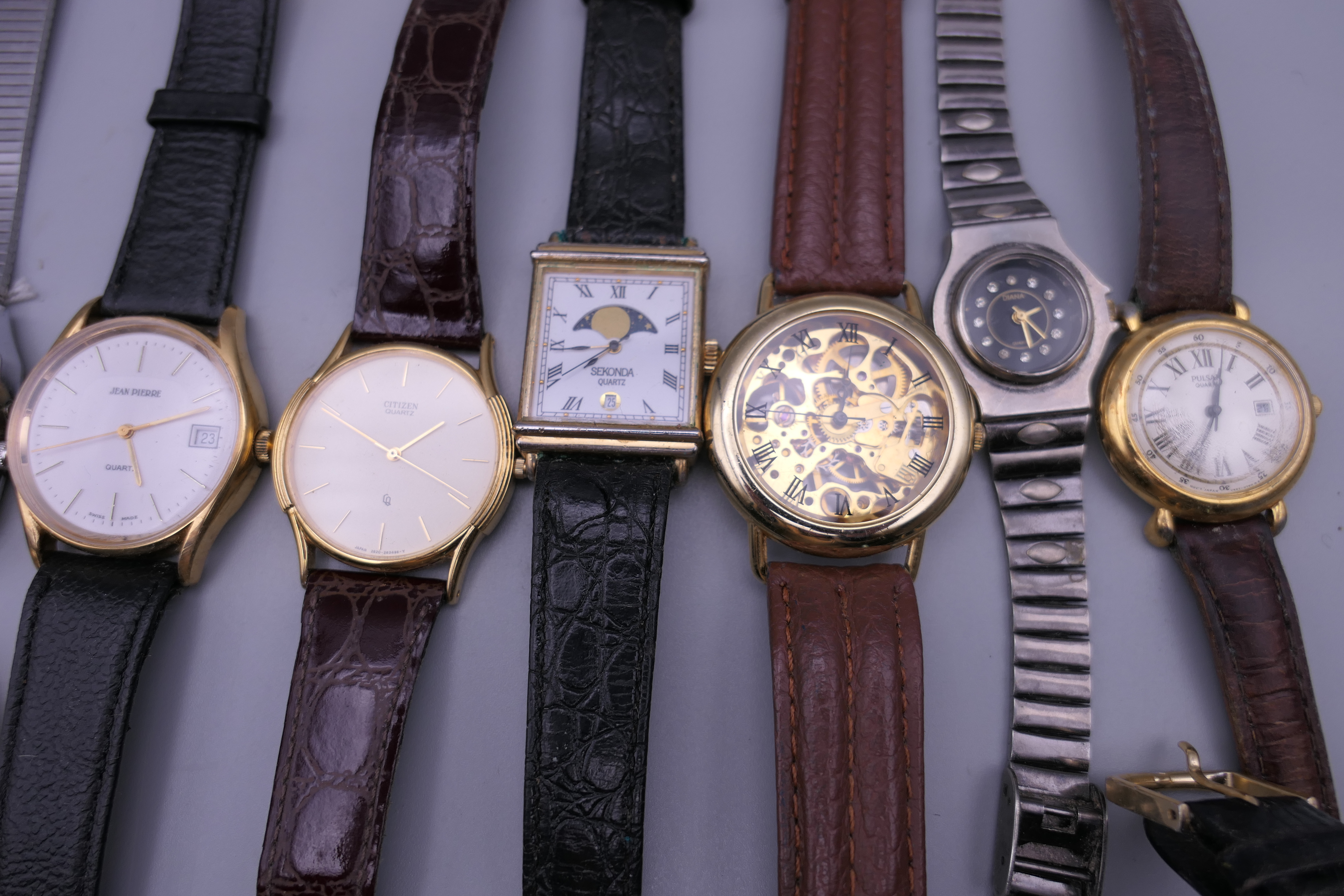 A quantity of wristwatches. - Image 3 of 7