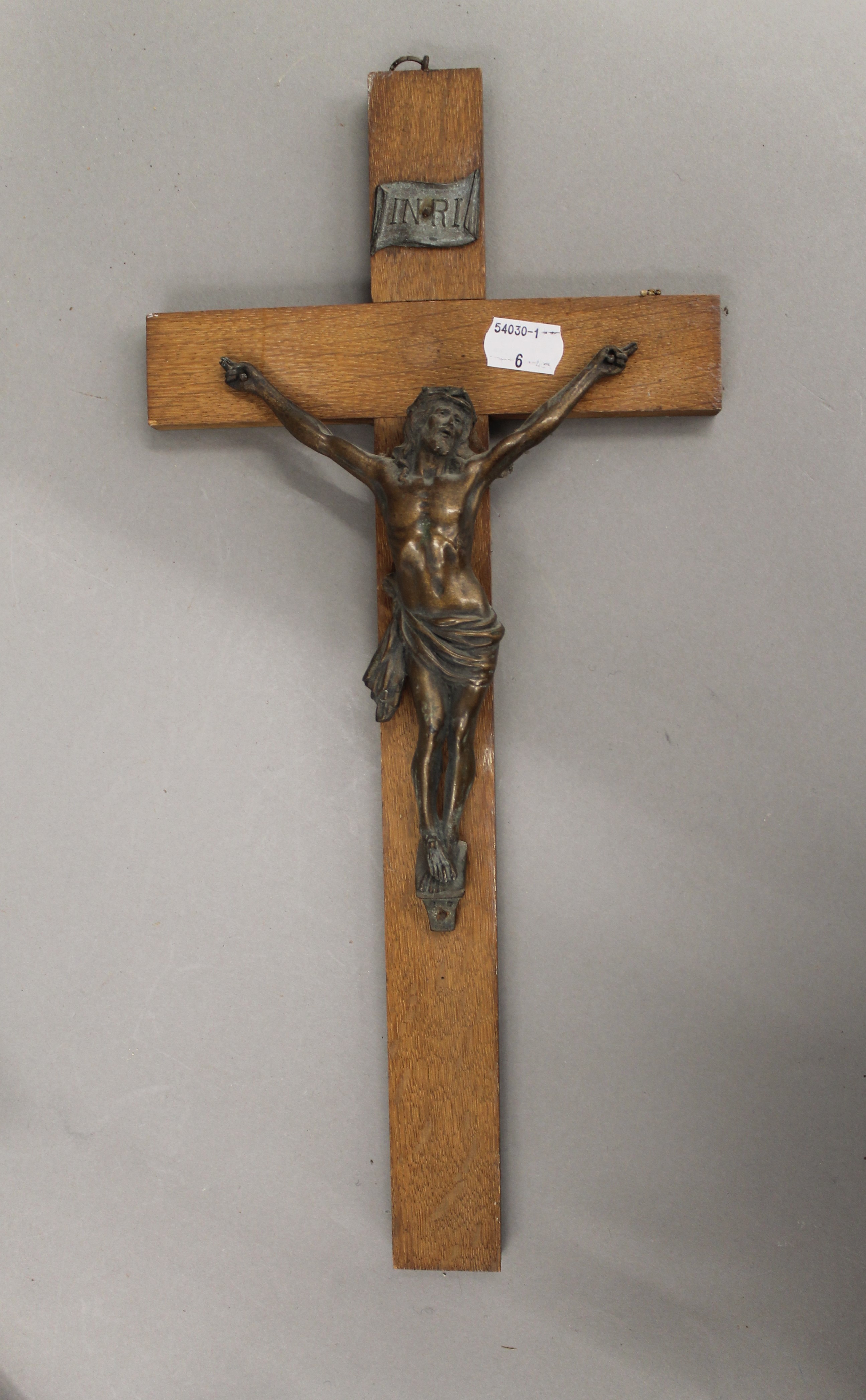 A collection of various crucifixes. The largest 54 cm high. - Image 3 of 5