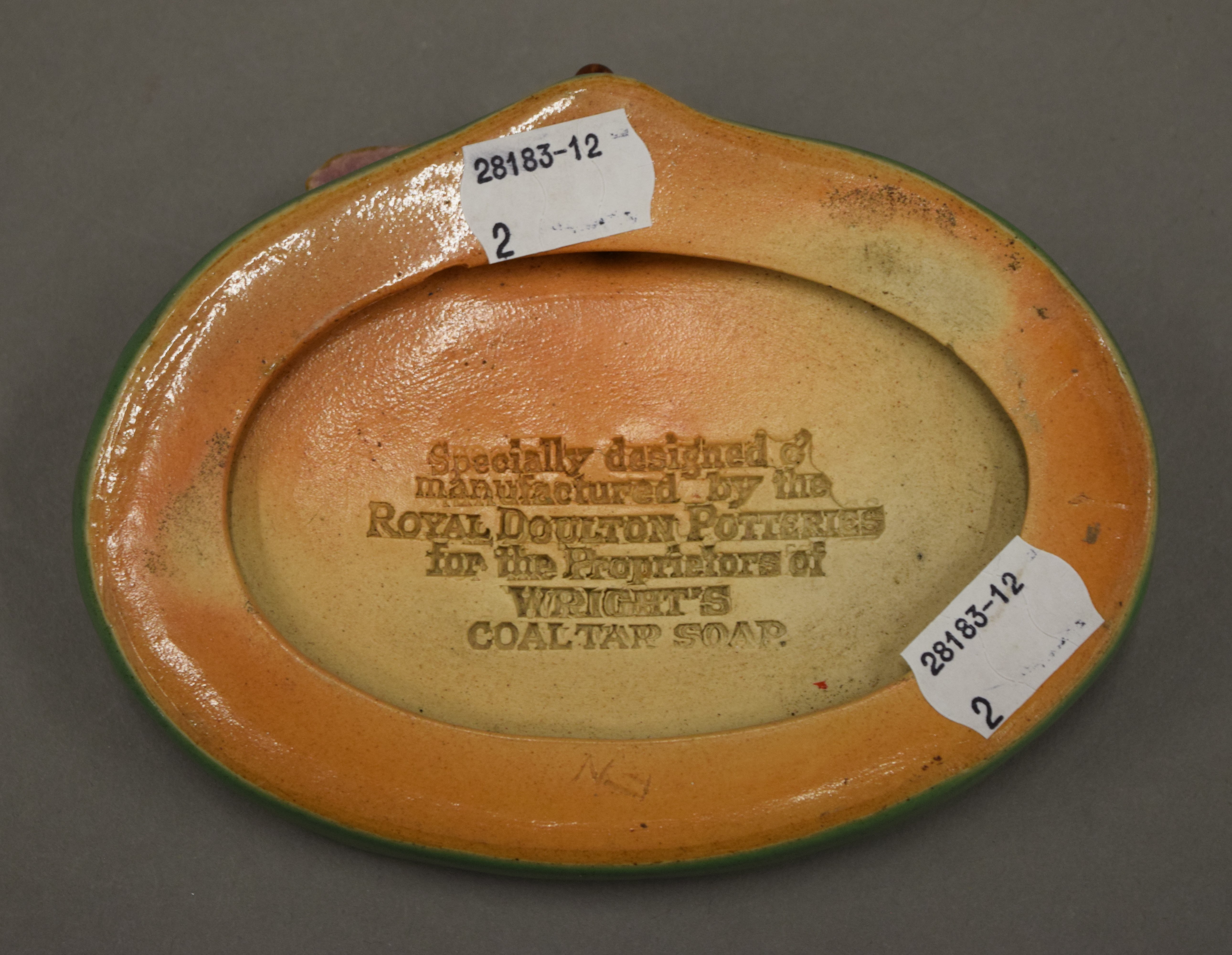 A Royal Doulton stoneware Wright's Coaltar Soap advertising dish. 14.5 cm wide. - Image 3 of 3