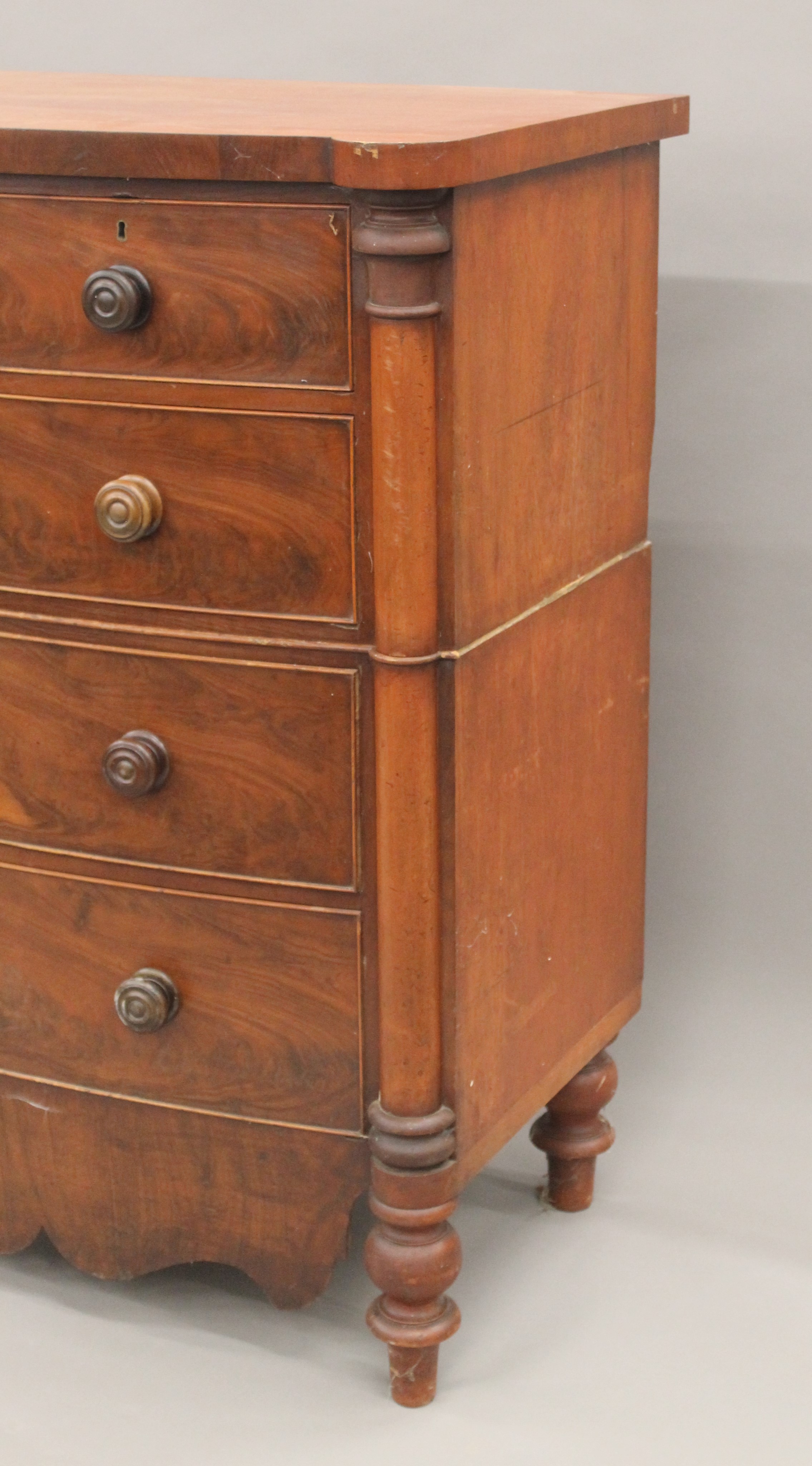 A Victorian mahogany bowfront chest of drawers. 107 cm wide. - Image 3 of 11