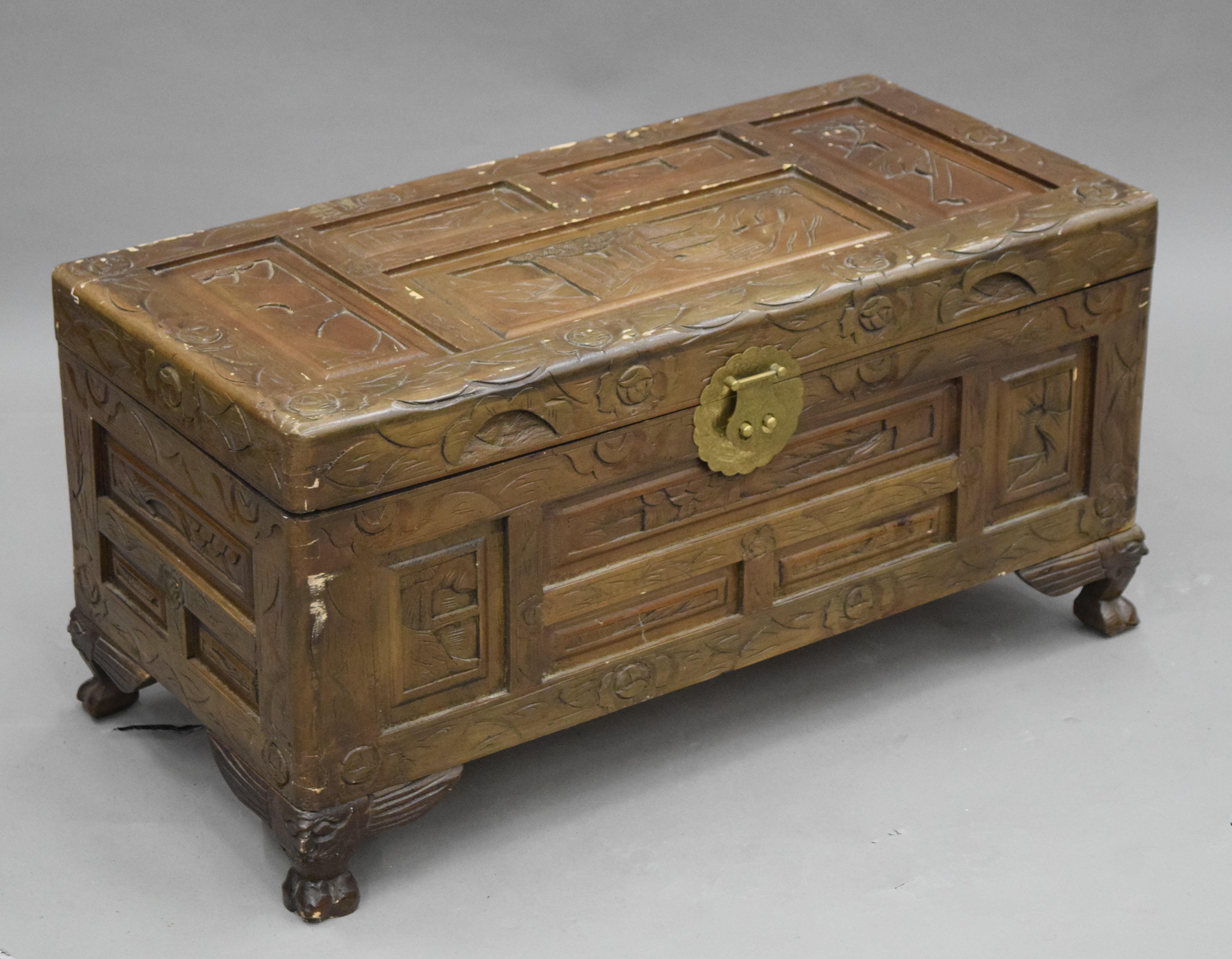 An Eastern carved camphor wood trunk. 68.5 cm wide. - Image 5 of 7
