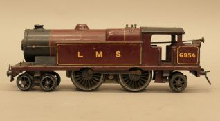 A Hornby 20 volt electric 0-gauge LMS railway engine. 27.5 cm long.