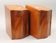 A pair of mahogany knife boxes. Each 27 cm high.