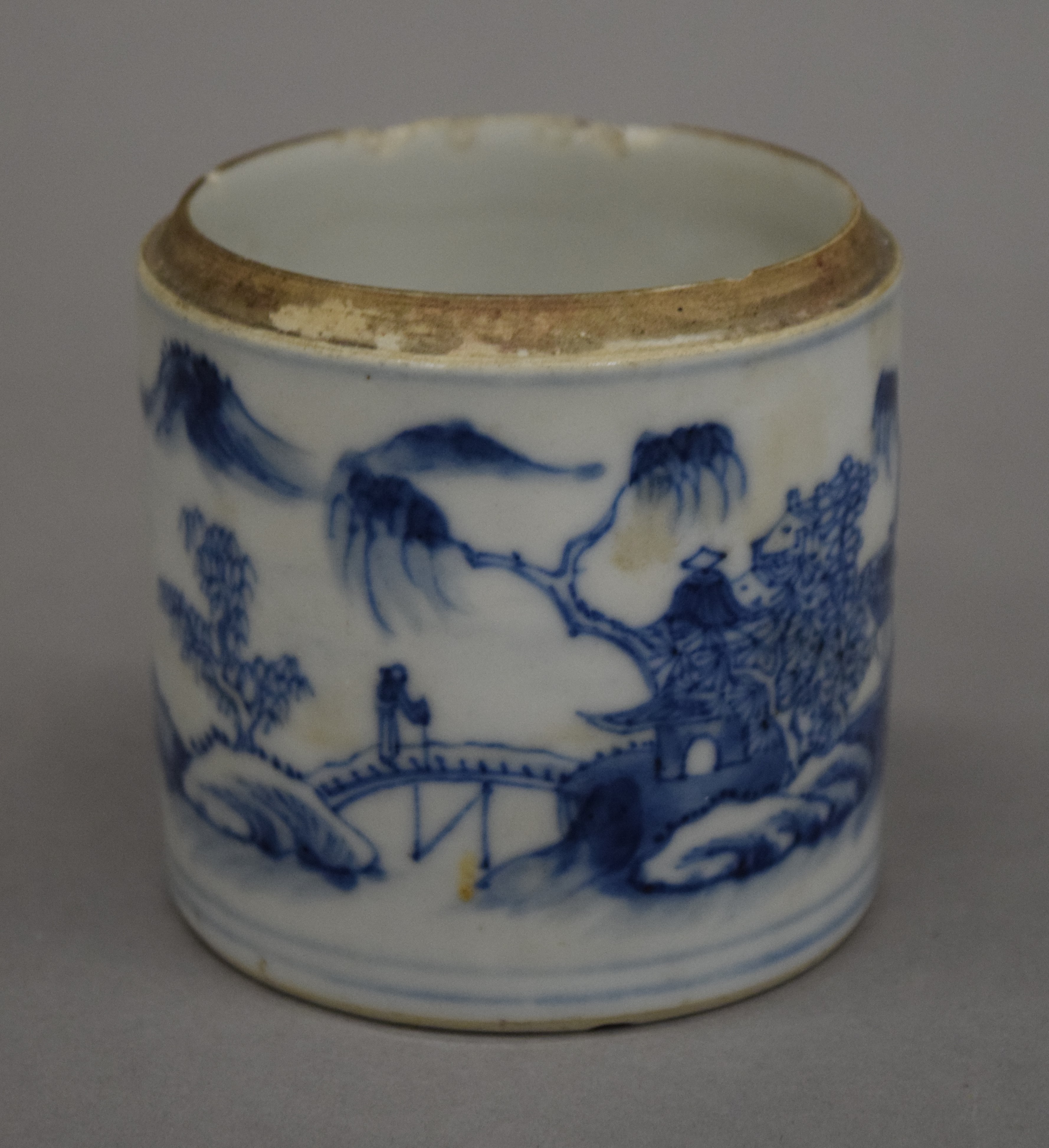 A quantity of various Oriental ceramics, - Image 7 of 11