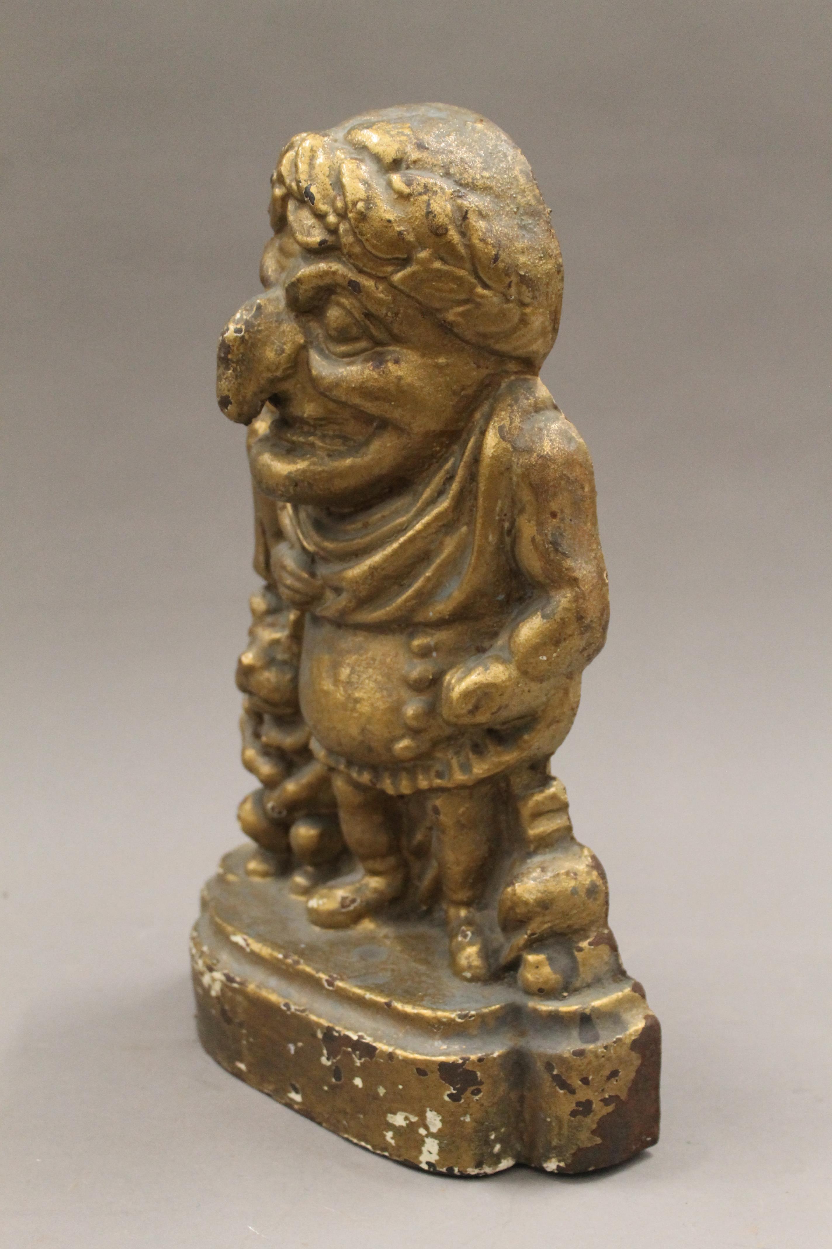A cast iron Mr Punch dressed as Caesar door stop. 30 cm high. - Image 2 of 4