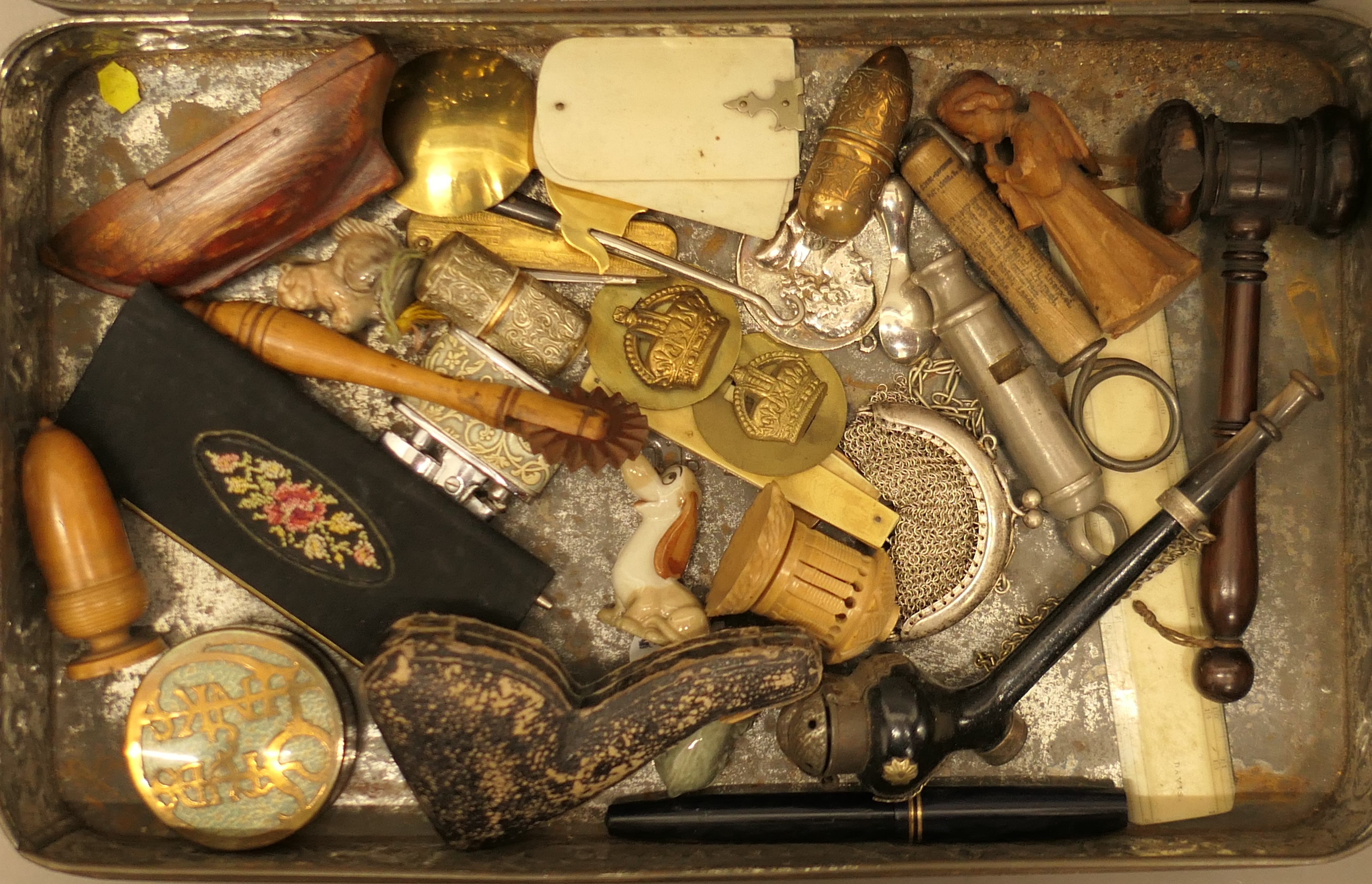 A quantity of miscellaneous items, including a meerschaum cheroot holder, military badges, etc. - Image 2 of 2