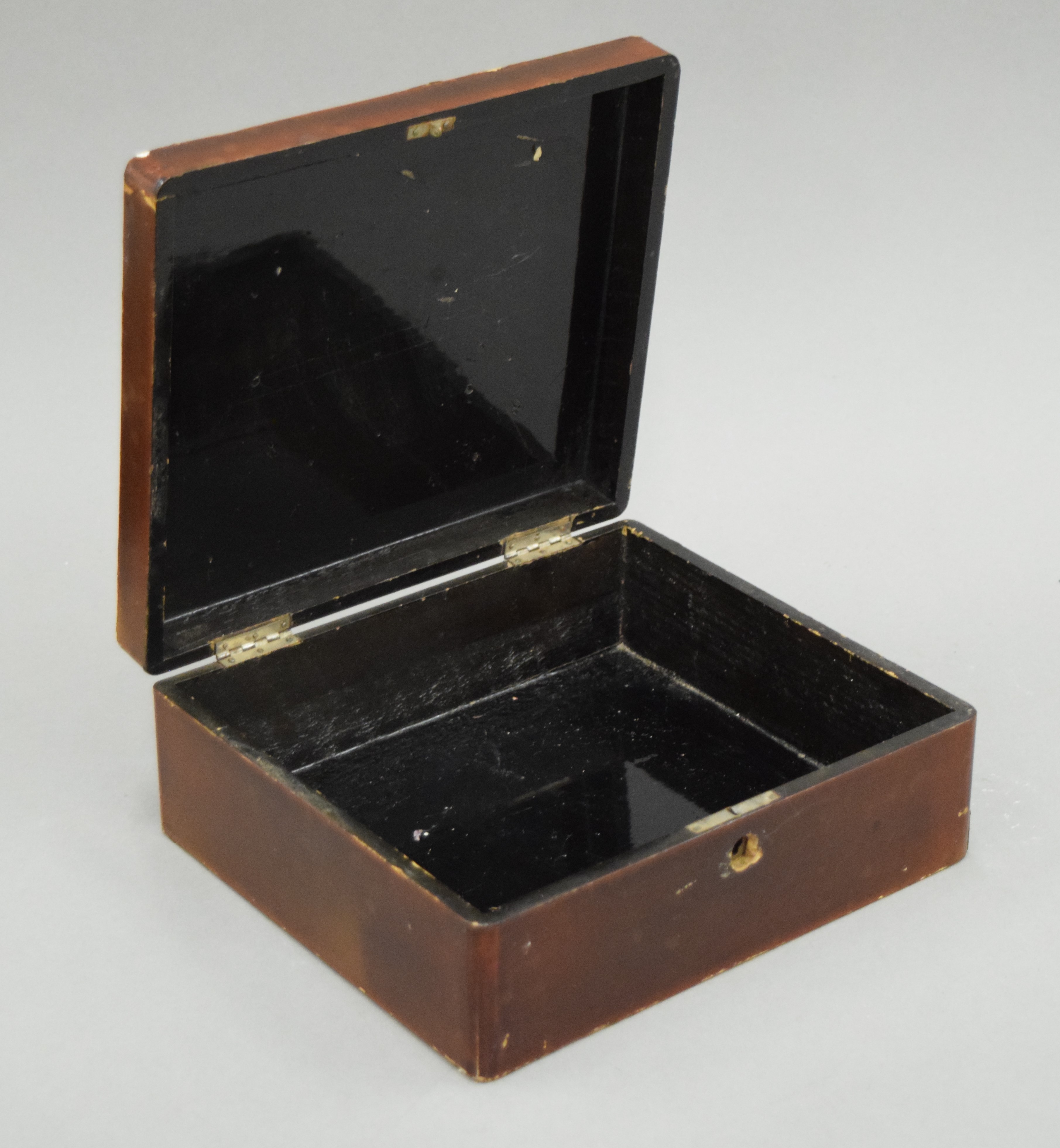 A vintage oak clerk's box with sloping lid and three labels together with an antique Oriental - Image 9 of 9