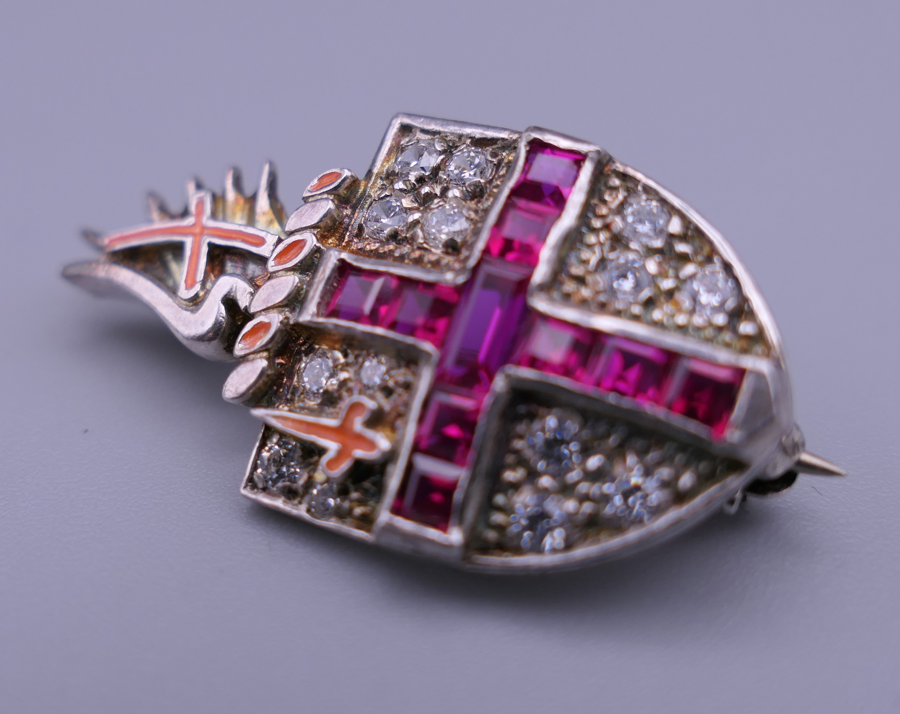 A Freedom of the City of London silver brooch. 3.5 cm high. - Image 4 of 6