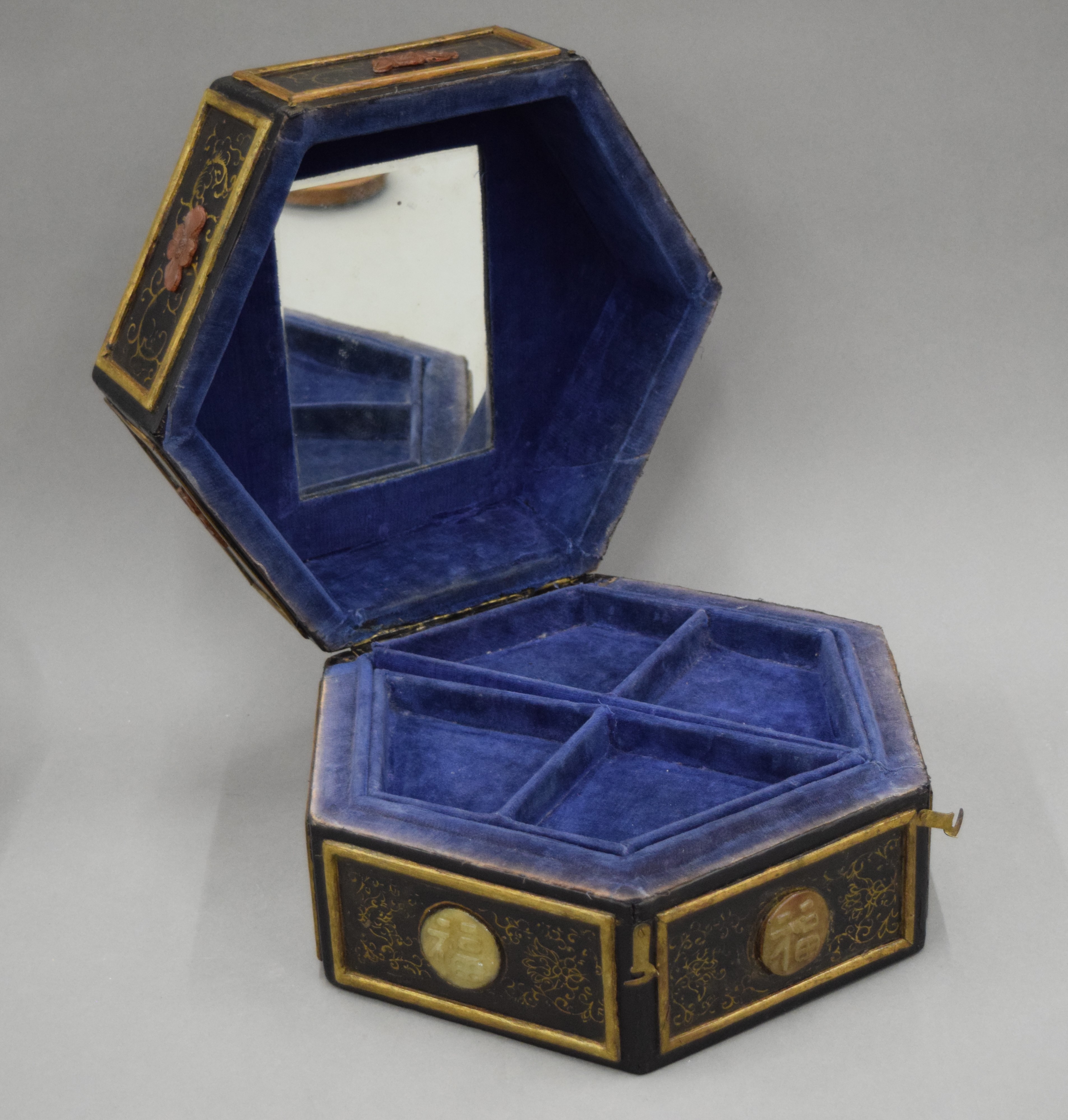 A Chinese hexagonal hardstone mounted and lacquered box. 32 cm wide. - Image 5 of 5