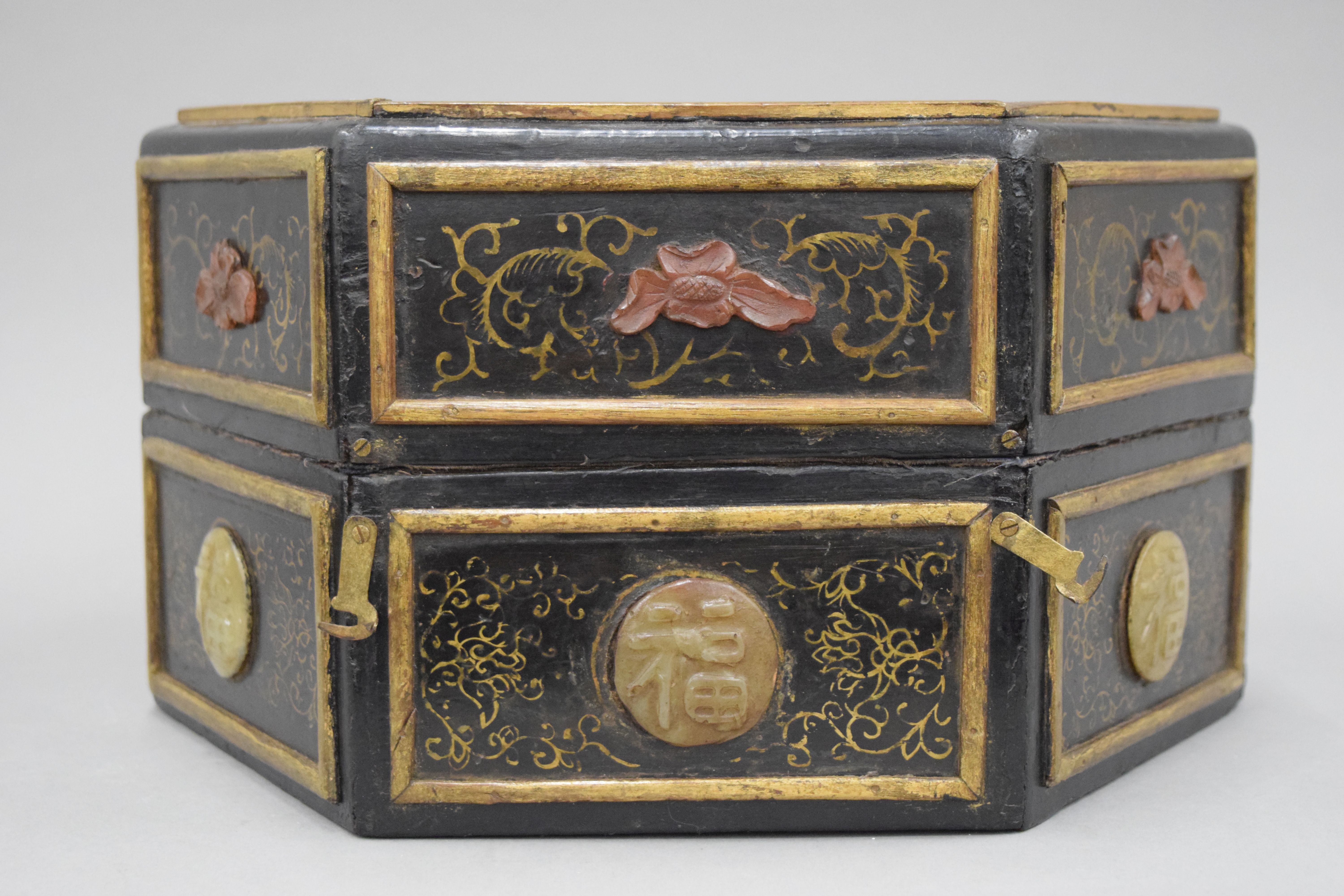 A Chinese hexagonal hardstone mounted and lacquered box. 32 cm wide. - Image 2 of 5