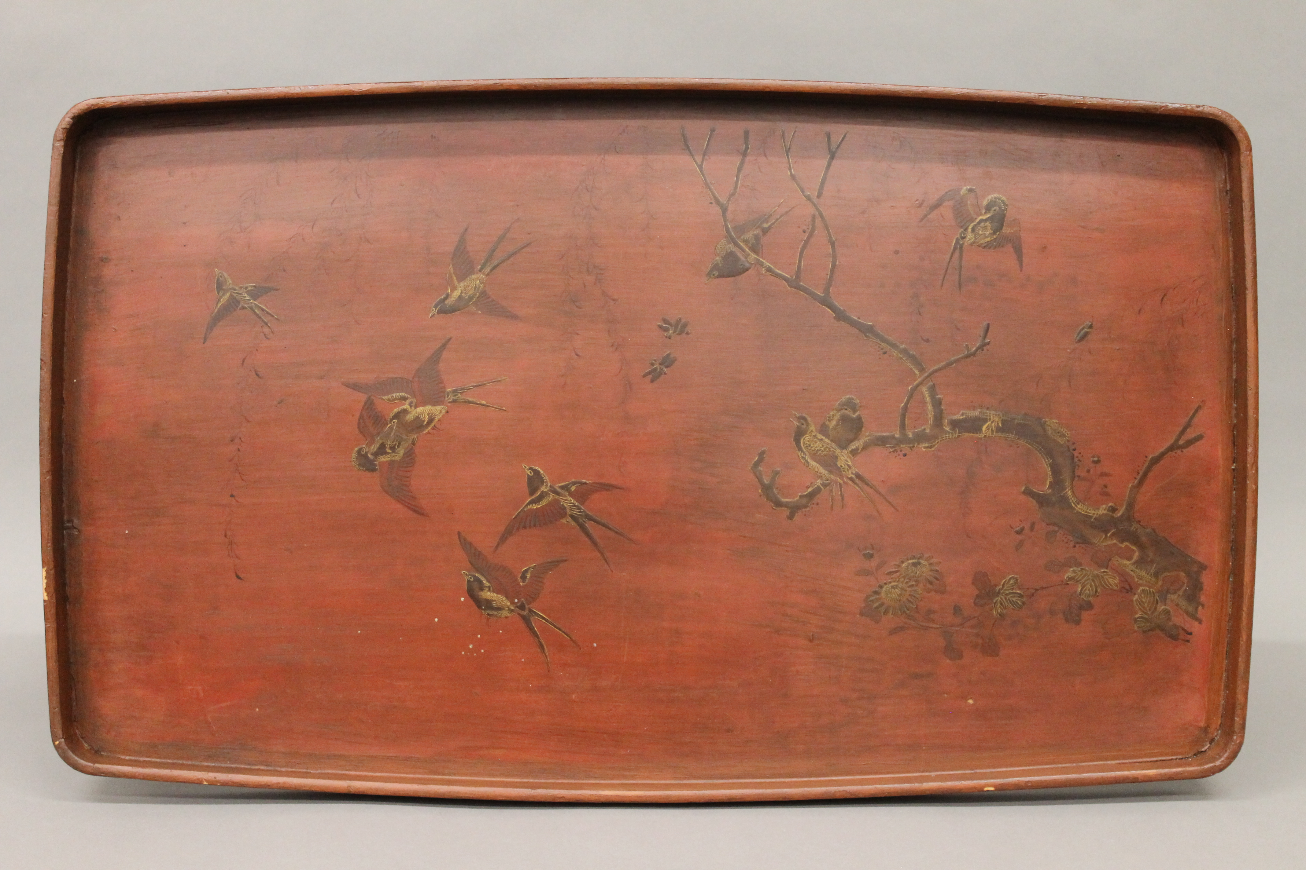 Two Japanese trays, one inlaid and one lacquered. The former 68 cm wide. - Image 3 of 6