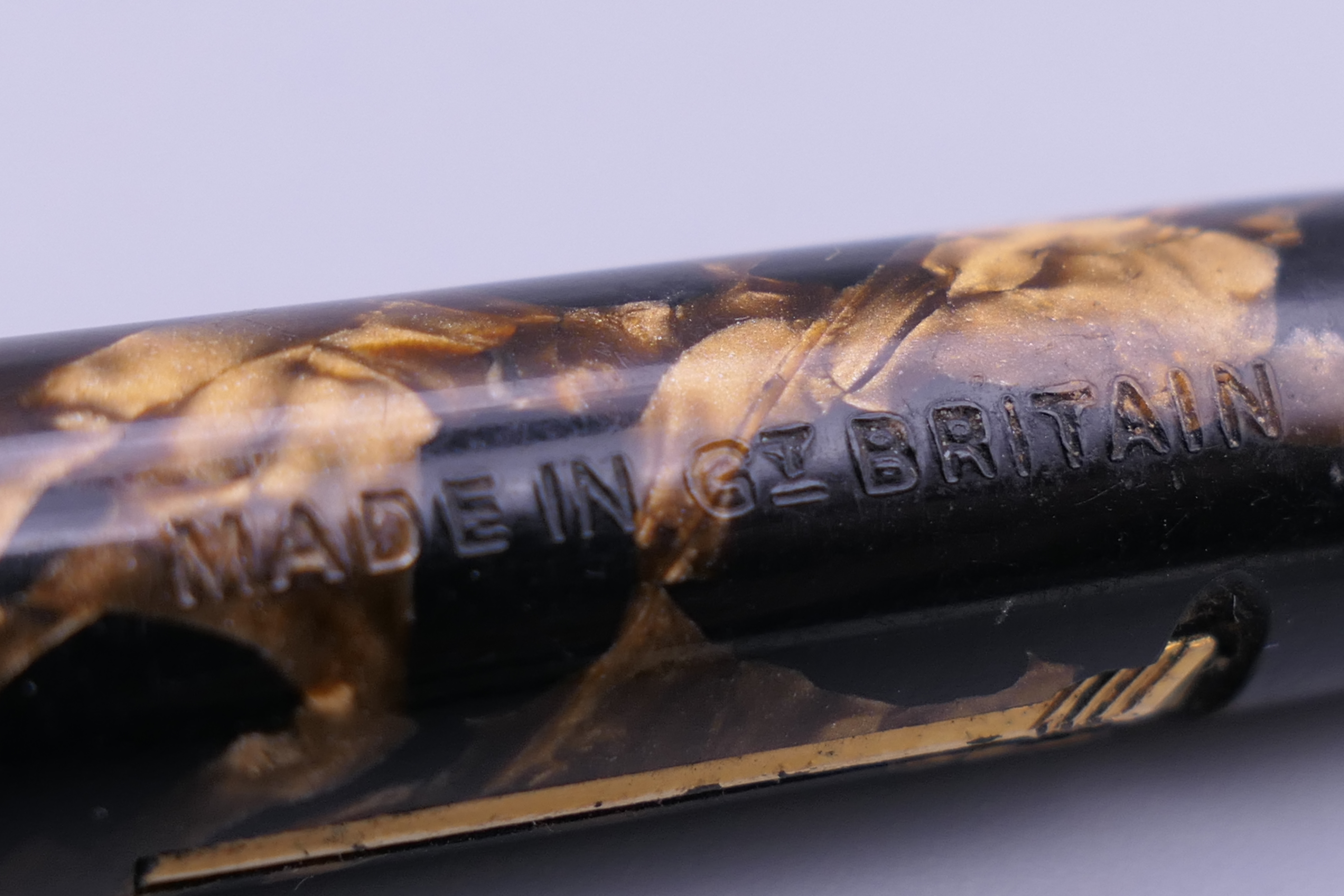 A Croxley fountain pen with 14 ct gold nib. - Bild 8 aus 8