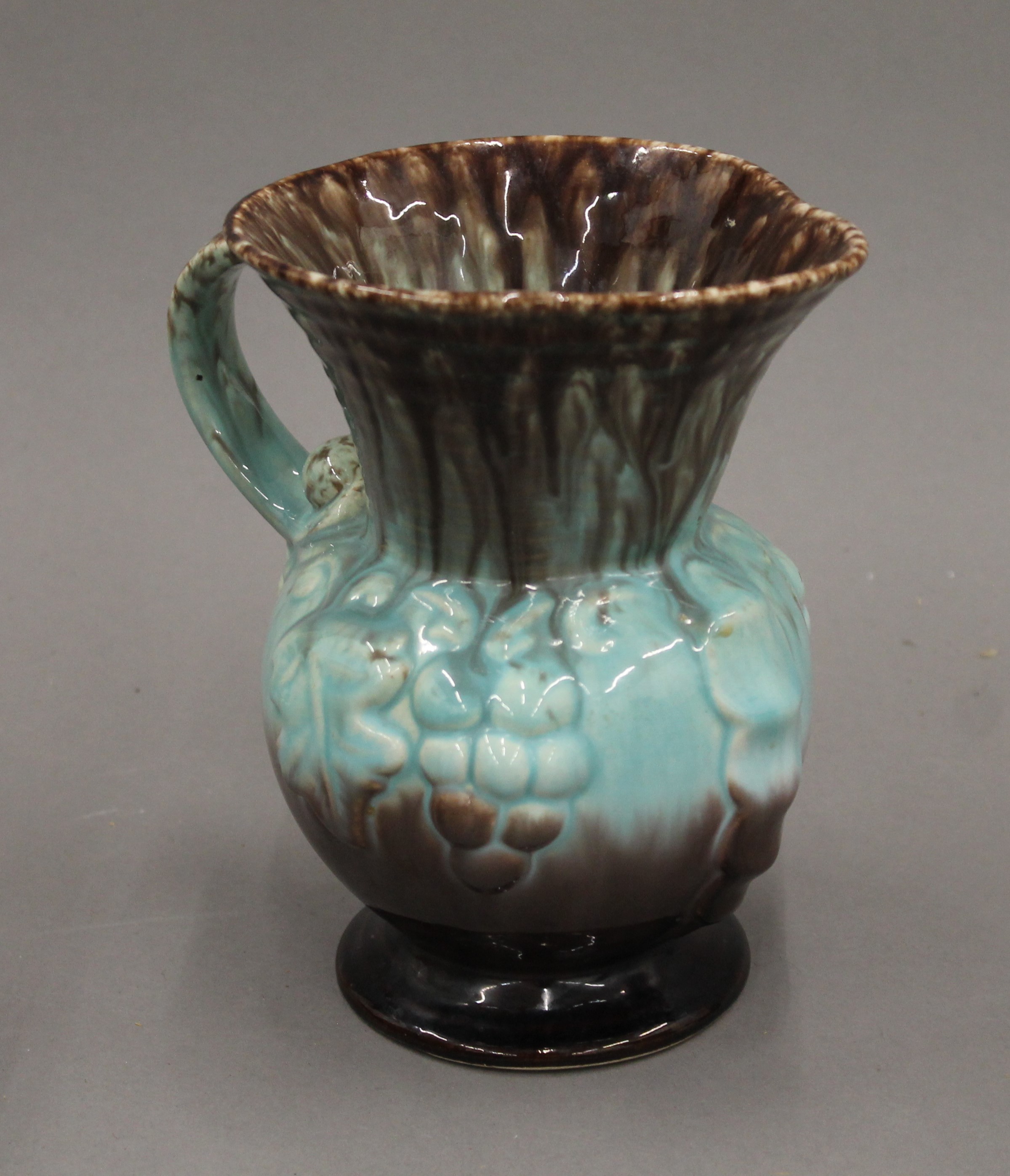 A small quantity of various pottery and porcelain, including Beswick. - Image 2 of 10