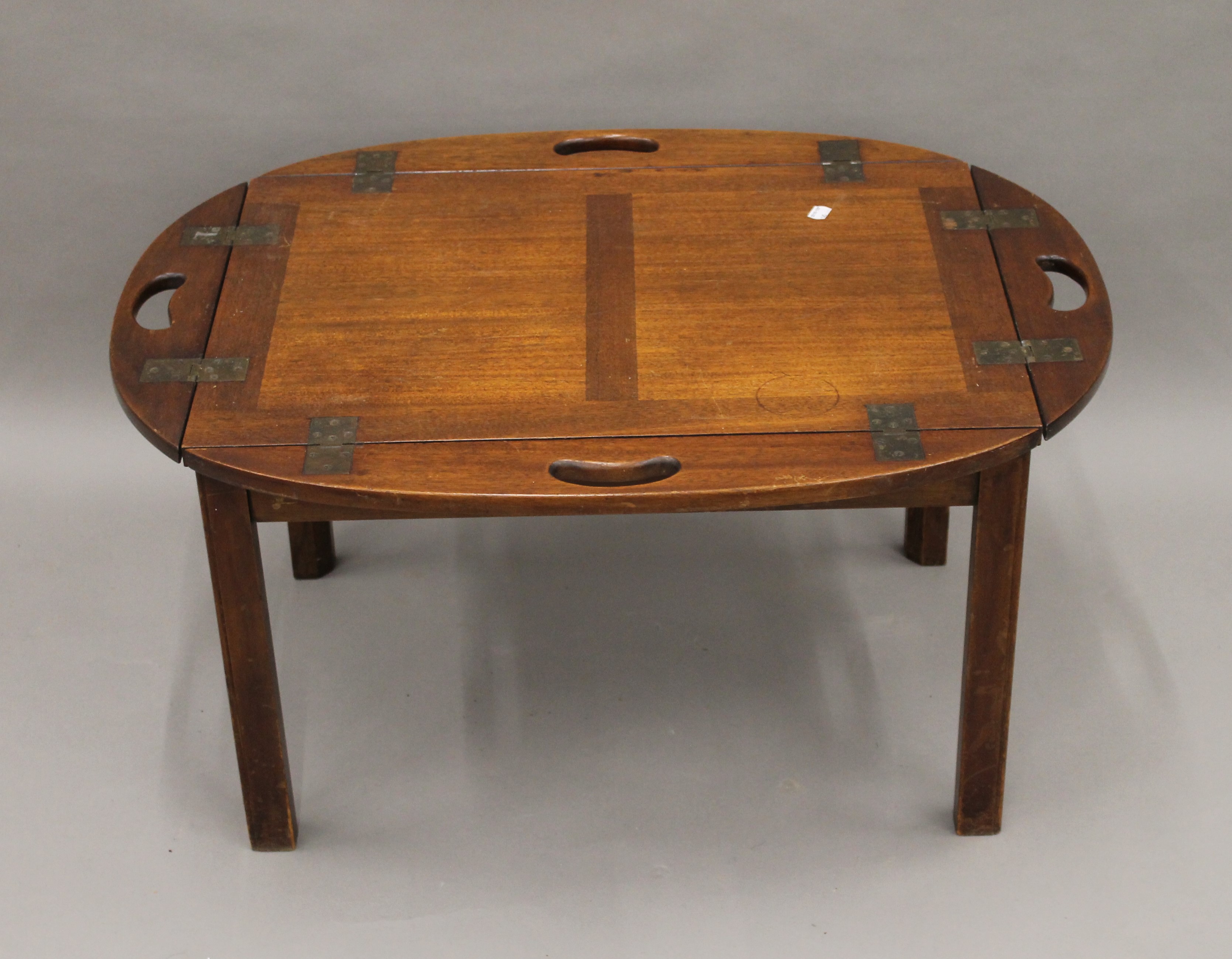 A mahogany butlers tray type coffee table. 86 cm long with flaps down. - Image 3 of 3