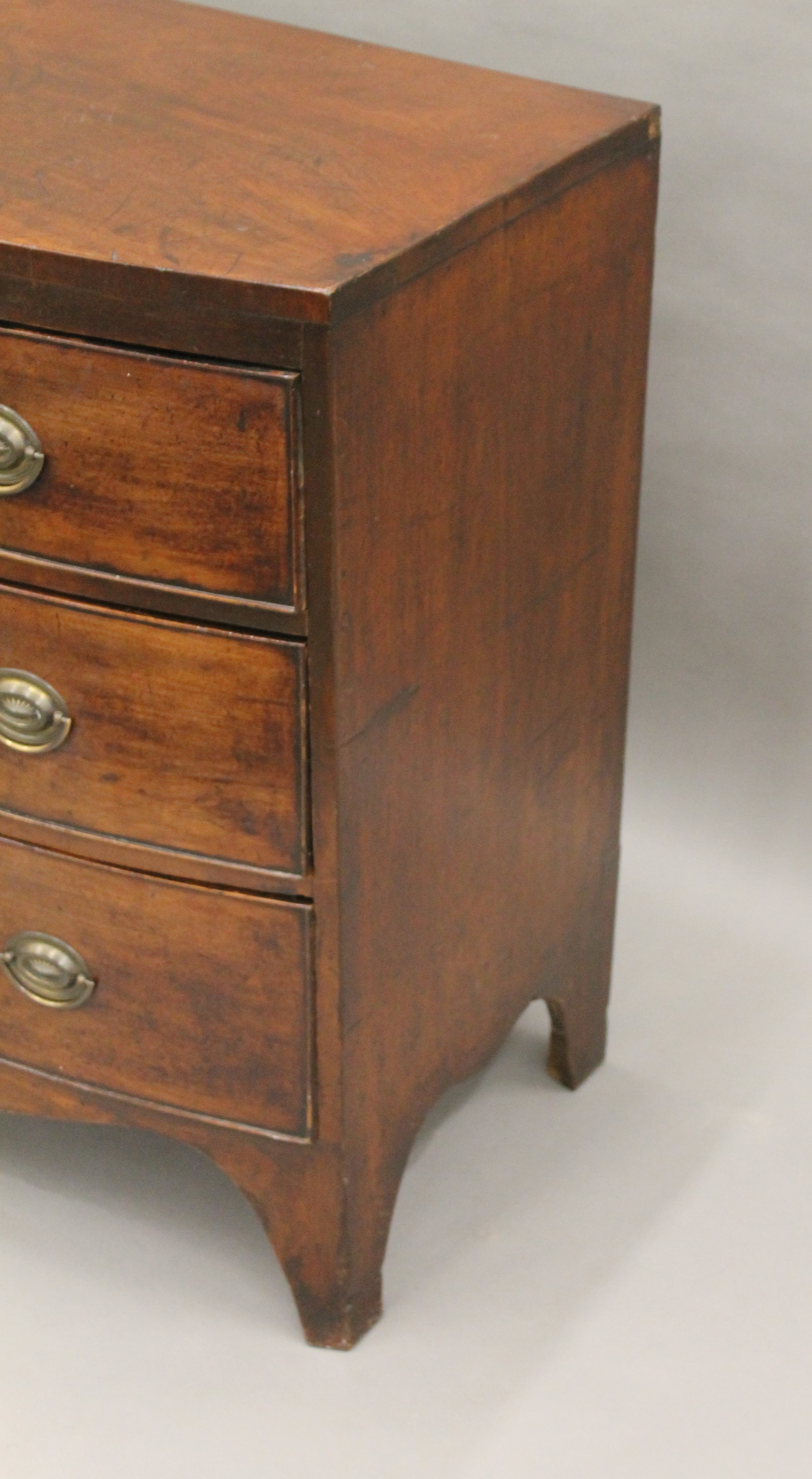 A 19th century mahogany bowfront chest. 91.5 cm wide. - Image 3 of 6