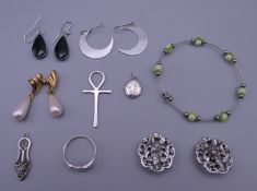 A quantity of various jewellery, including earrings, Venetian bangle, etc.