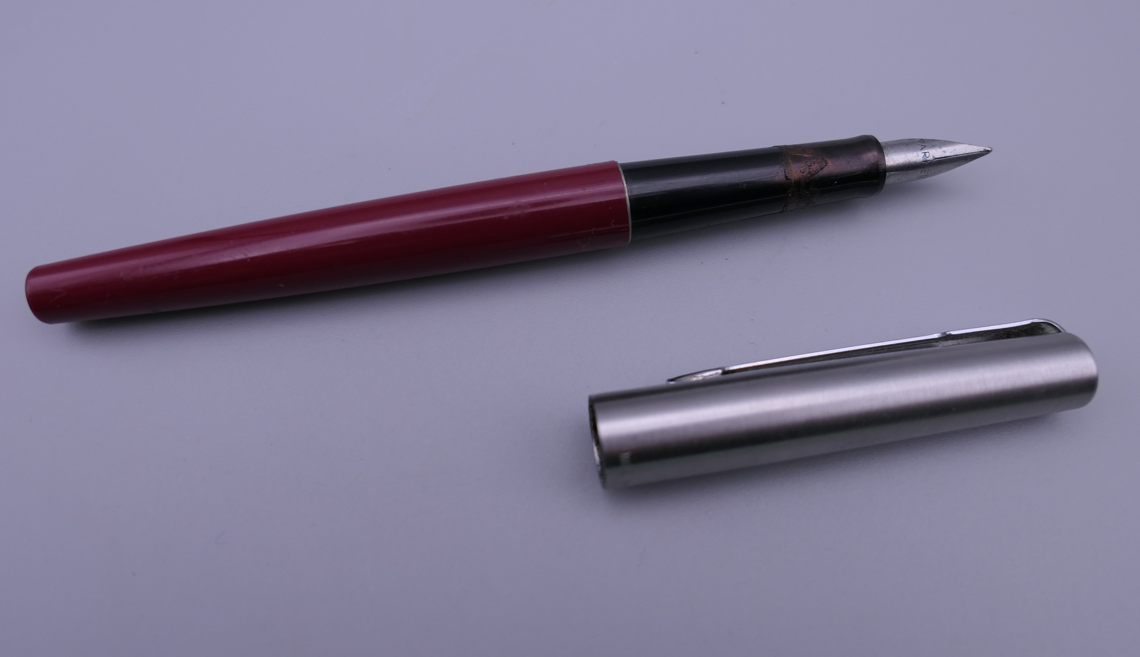 A Yard O Lead pencil and a Parker pen. - Bild 7 aus 8