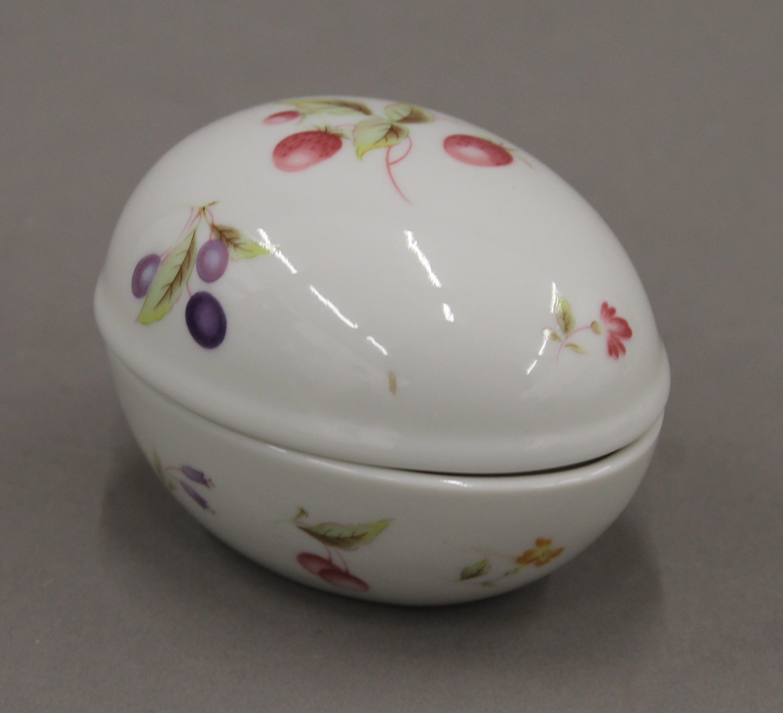 A small quantity of various pottery and porcelain, including Beswick. - Image 10 of 10