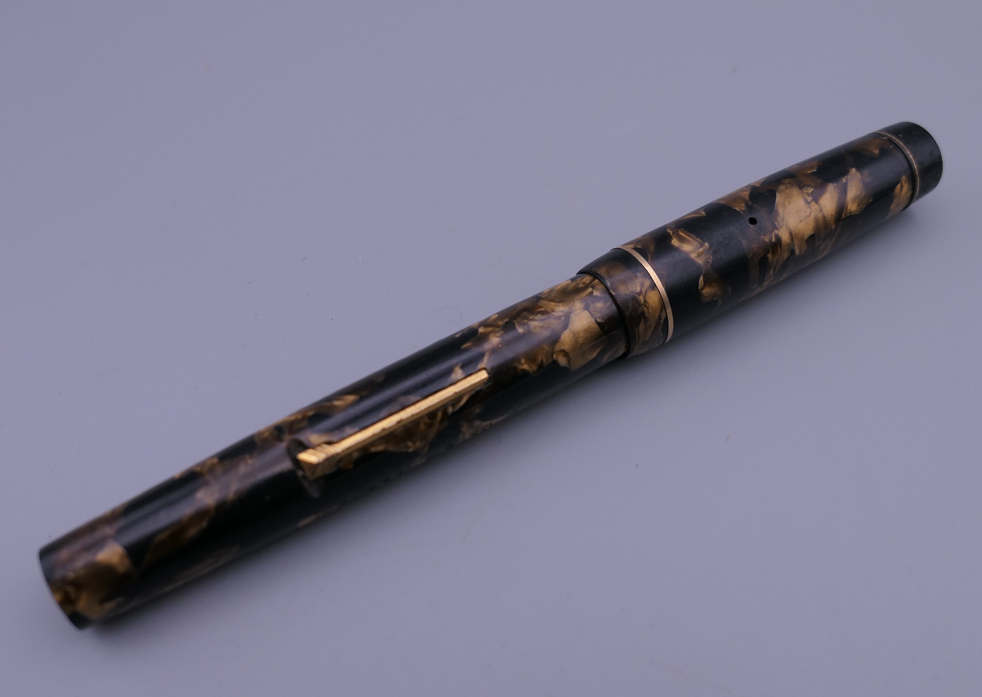 A Croxley fountain pen with 14 ct gold nib. - Bild 2 aus 8