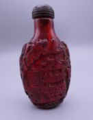 A Chinese snuff bottle. 8.5 cm high.