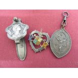 Art Nouveau silver plated Chatelaine clip L6cm, a Victorian white metal & enamel brooch and a