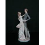 Lladro figurine 1528 "I Love You Truly", in original box, H37cm.