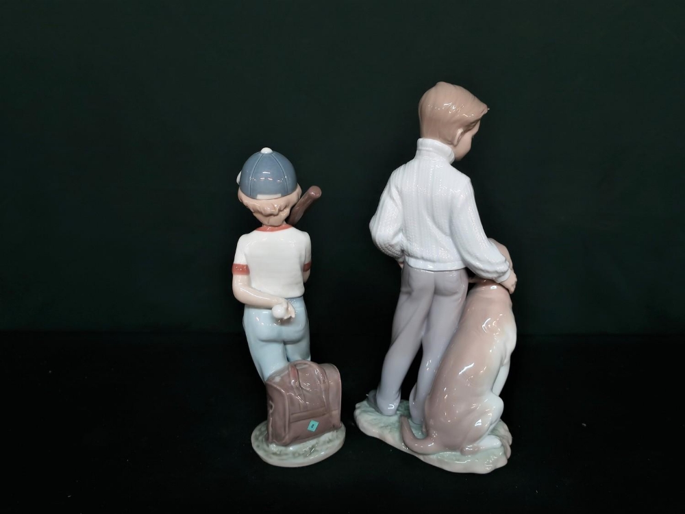 Lladro figurine 6902 "Mi Loyal Friend" in original box, H25cm and Lladro figurine 7610 "Can I - Image 2 of 2