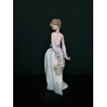 Lladro figurine 7622 "Basket Of Love" in original box, H25cm.