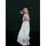 Lladro figurine 6777 "Butterfly Treasures" in original box, H32cm.