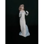 Lladro figurine 6608 "Anticipation" in original box, H31cm.