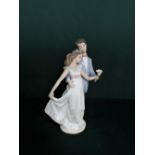 Lladro figurine 7642 "Now And Forever" in original box, H27cm.