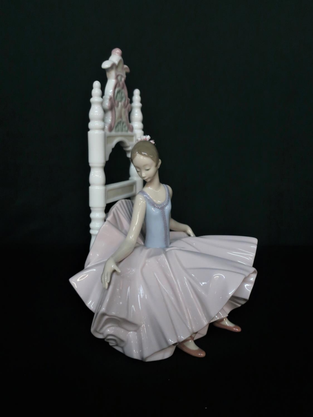 Lladro figurine 6484 "After The Show" in original box, H26cm. - Image 2 of 3